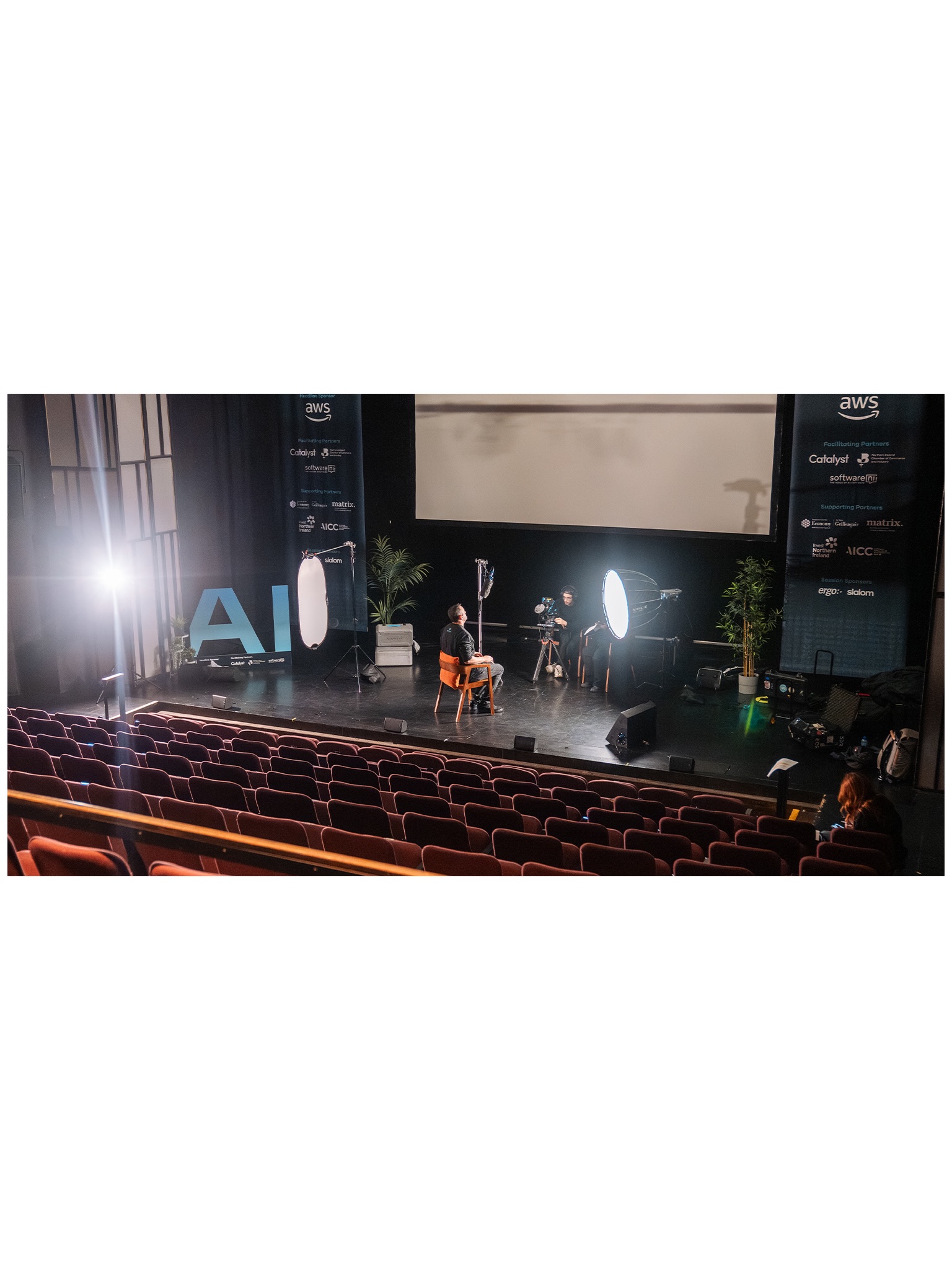 BTS - Centre stage at @themacbelfast capturing a testimonial video for @solarfixniltd 🎬
We filmed the interview, b roll and aerial footage, focusing on how the building is now powered using solar, helping to cut costs, reduce carbon and future proof their energy.