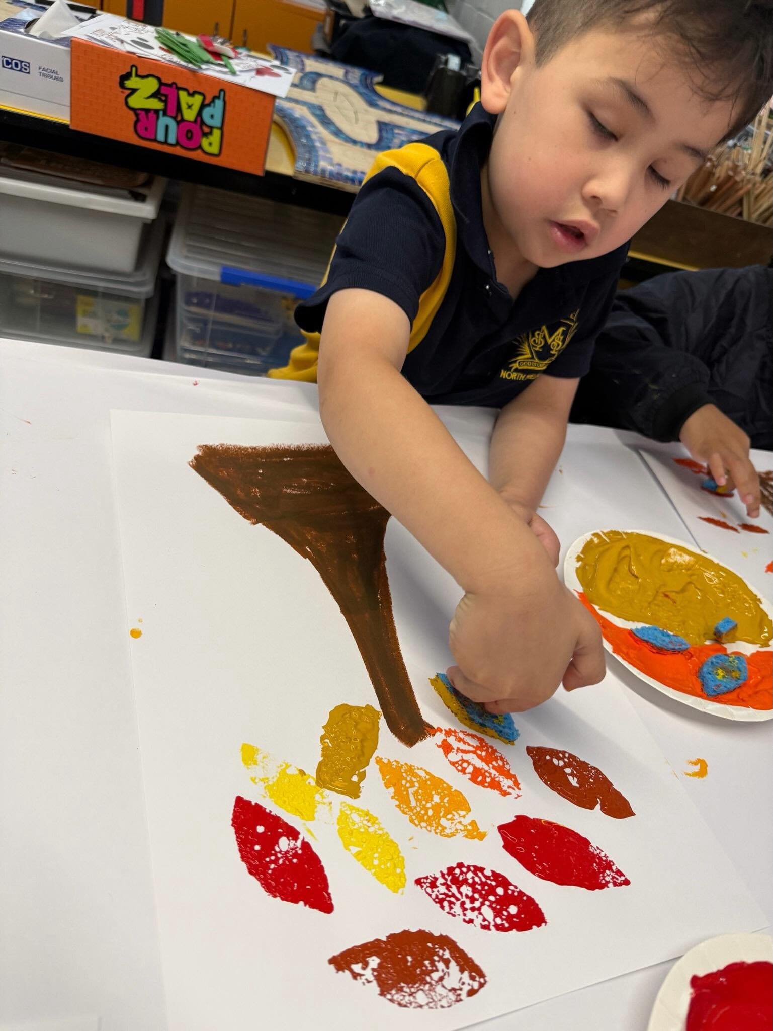 During Art lessons the Prep students created beautiful Autumn tree artworks. We talked about how the leaves on the trees are changing colours and starting to fall. The students drew the trunk with a colour slick and then printed the leaves using sponges dipped warm colour paint. 🍁🍃🍂🍁🍃🍂