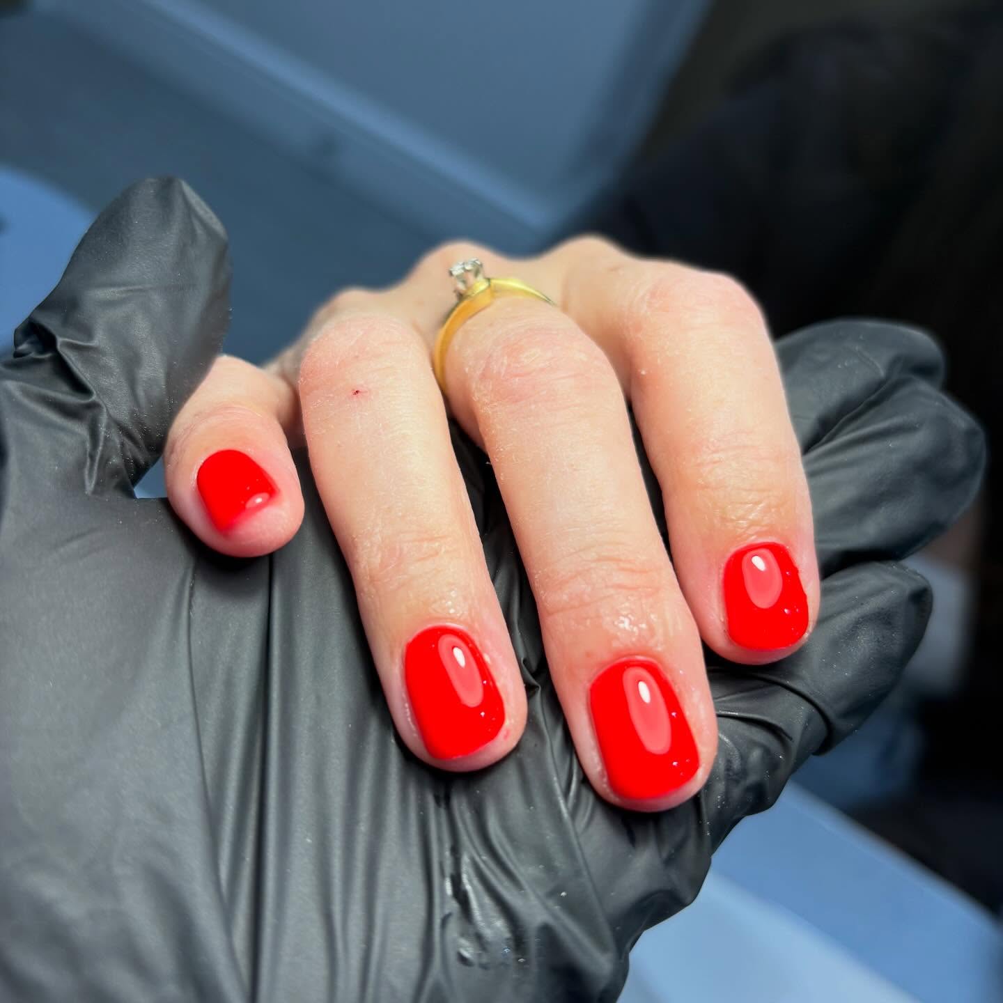 Bright colours are defrosting ☺️
#brightnails #biab #stamford #jadedbeautystamford #buildergel