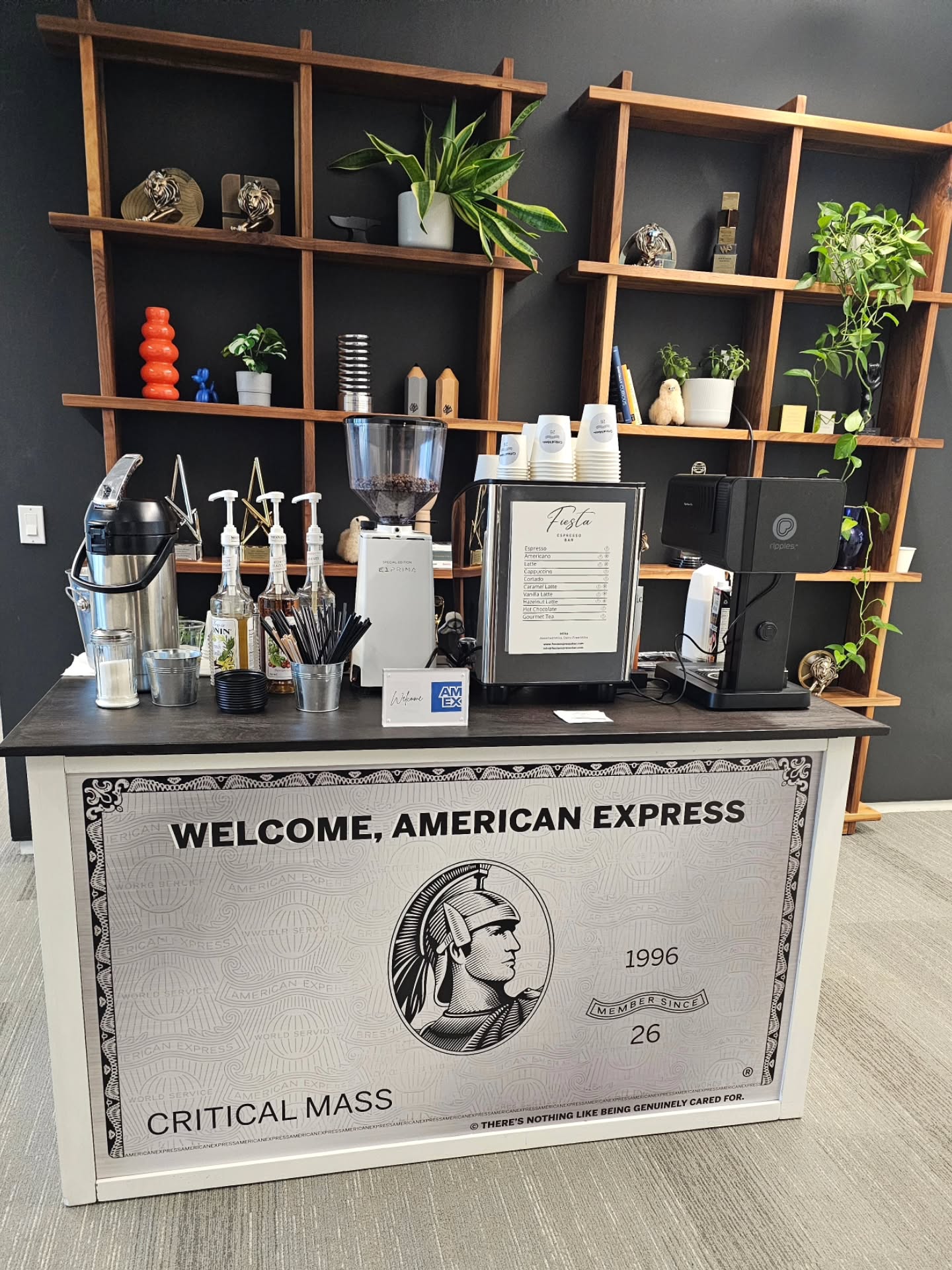 It was an honour to host an executive roundtable with the Amex team. Productive discussions, valuable insights, and of course, amazing coffee.
@amexcanada
#fiestaespressobar #toronto #mobileespressobar #amexcanada mobilecoffeebar