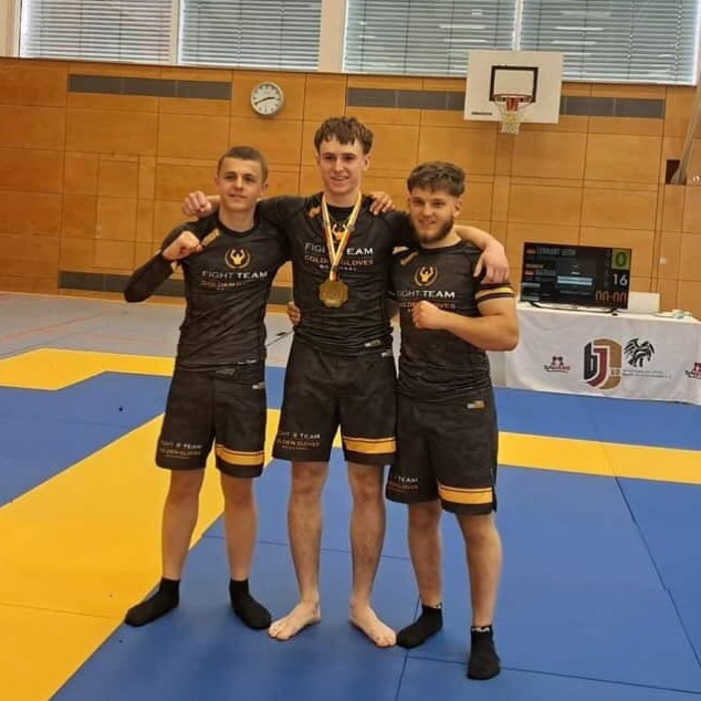 Auch unsere u18 Fighter starteten heute bei den Southside Battle Trials in Bruchsal 👊
Viele harte Kämpfe, starke Leistungen und am Ende sichert sich @kirill.nzr verdient die Goldmedaille 🥇