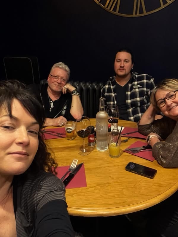 😍 Tous les jeudis soirs, @musicliveabarnabe vous propose des groupes de musique pour animer votre repas…
À ce soir !!! 🥰🎶