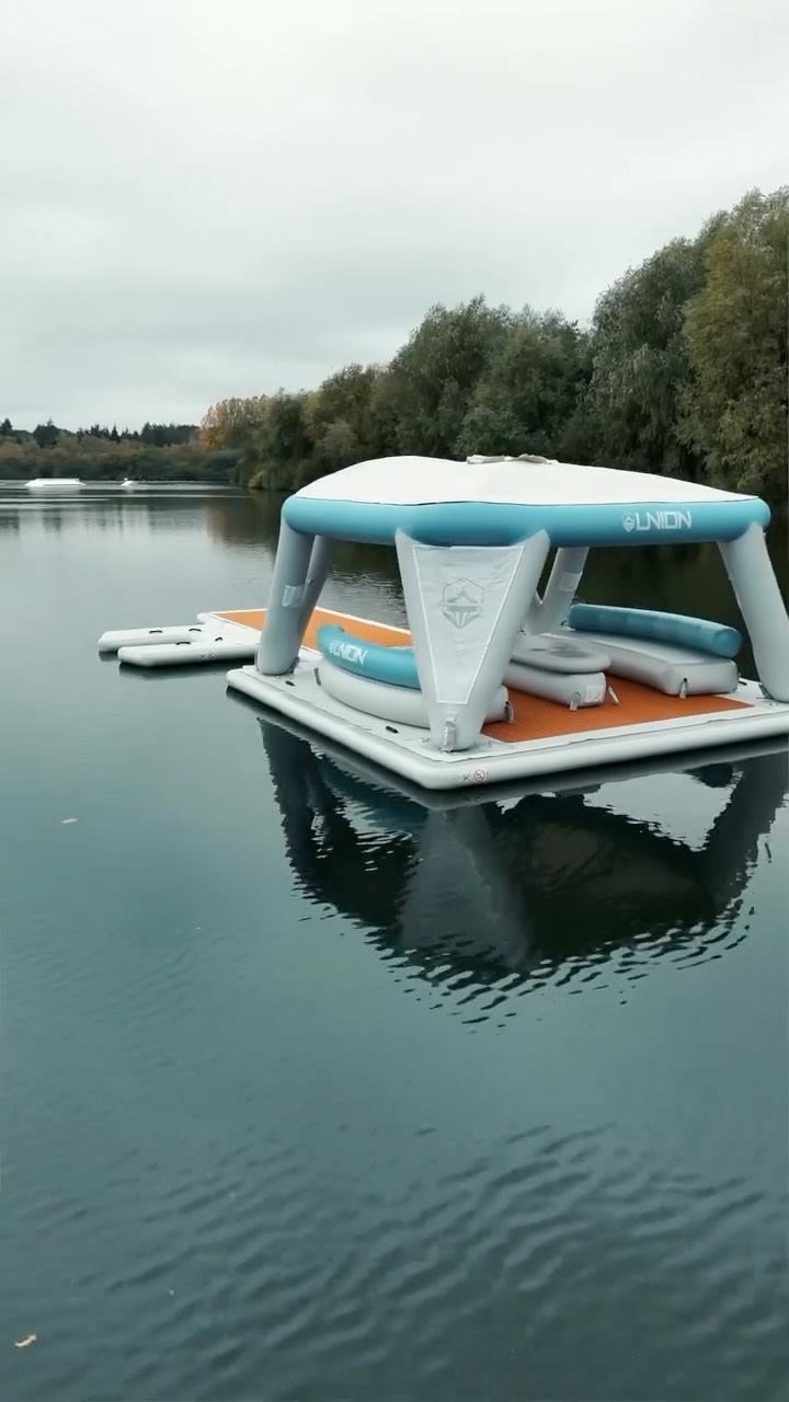 Floating boat dock and viewing platform too you say?☀️