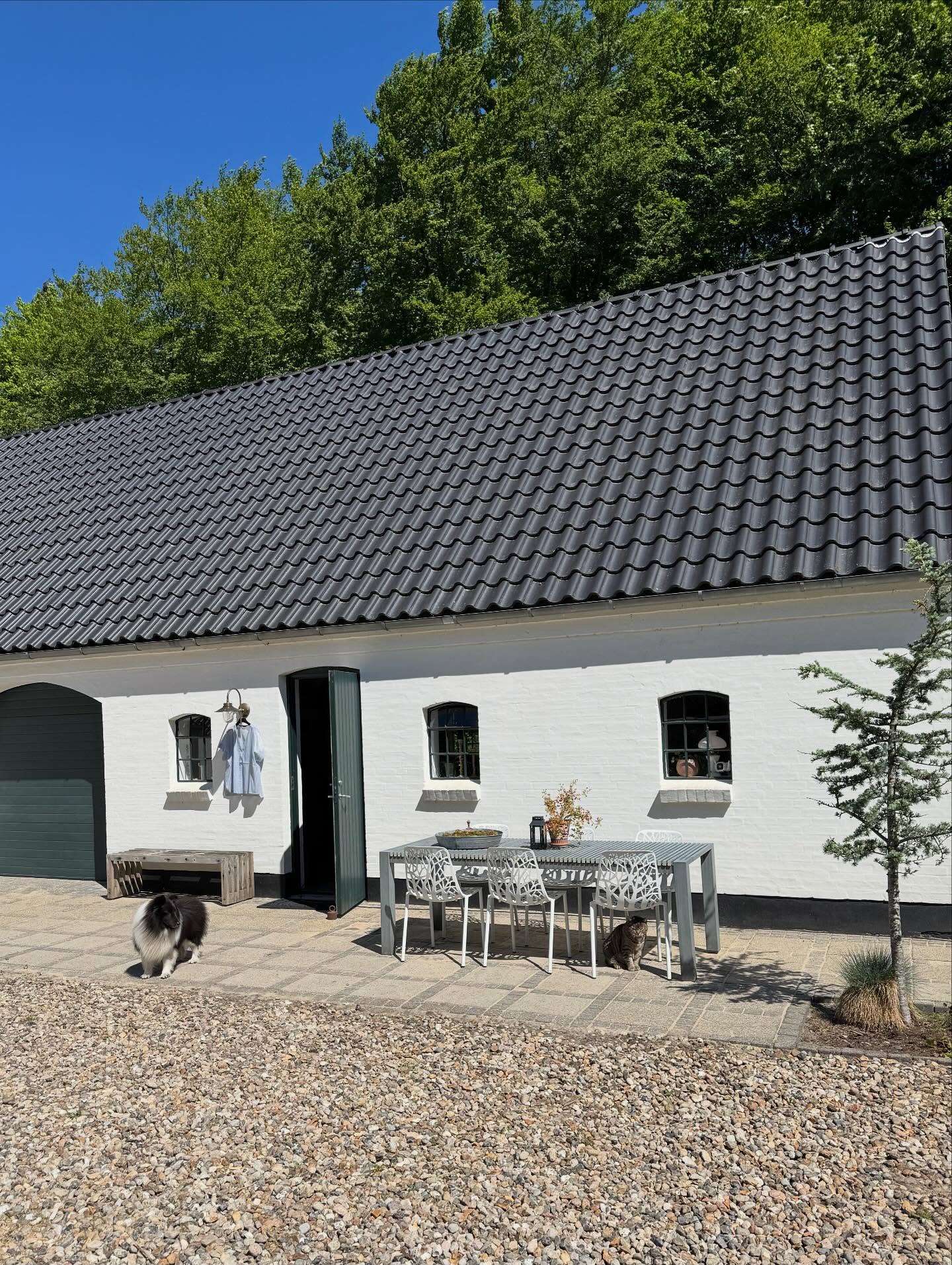 Garagesalg☺️🤩 alt skal væk !! 50% rabat på i forvejen nedsatte priser ‼️#ÅBEN på Gøddingskovvej 4, 7183 Randbøl . Torsdag d 28/5 fra 14-20 & fredag d 29/5 fra 14 til 18 ☀️