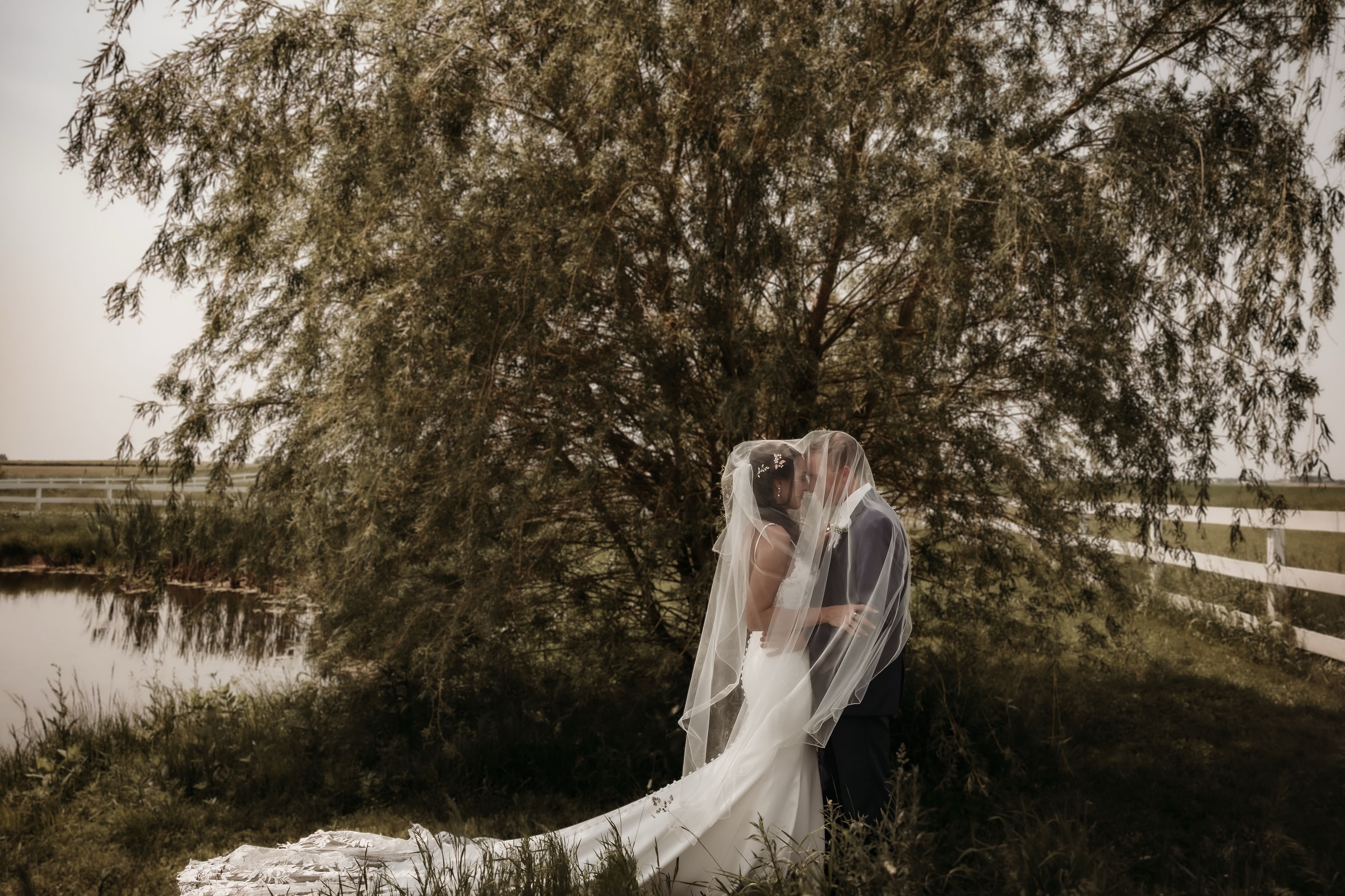 Happy Anniversary to this beautiful couple! 🤍
We are so grateful you chose Rustic Rose Barn to celebrate the start of your forever. Wishing you both another year filled with love, laughter, and unforgettable memories together! ✨🥹
🤍 05.31.25
📸 photography |
Imagery Co by Steph Ann