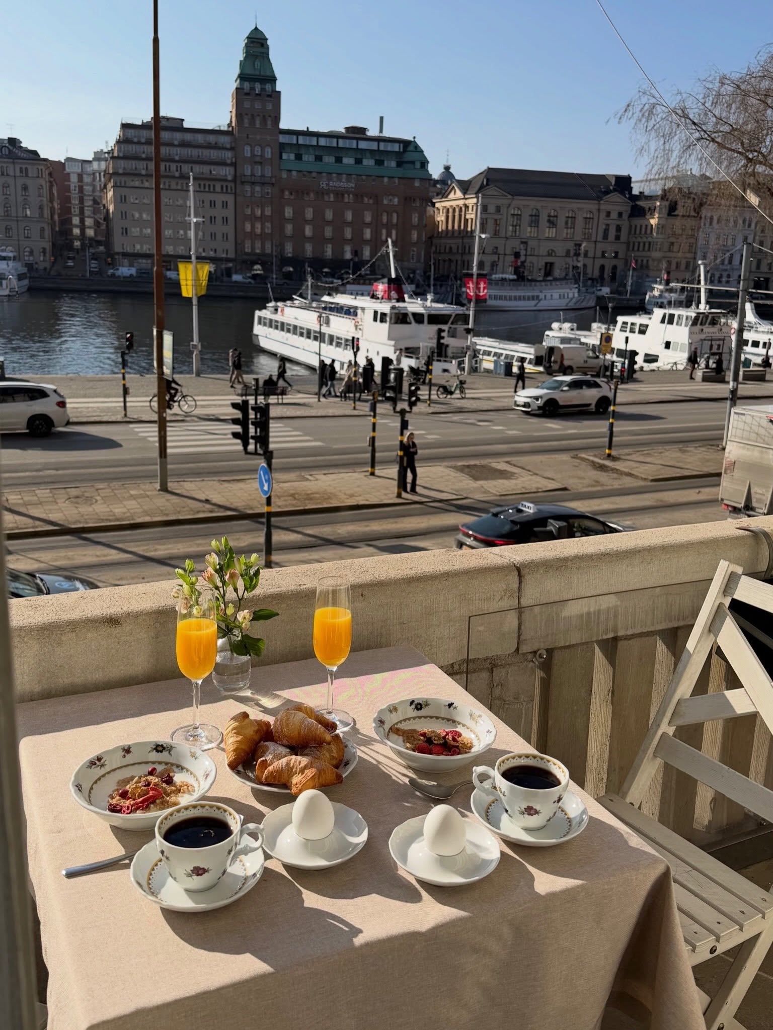 Det är dags för tävling igen! 🏨
Vi tävlar ut en generös frukostbuffé för två på Hotel Esplanade!
För att vara med och tävla:
✨ Följ Hotel Esplanade på instagram @hotelesplanade
✨ Prenumerera på vårt nyhetsbrev! Länk finns i bio!
Tävlingen pågår till och med torsdag 4/6 och tävlingspriset kan nyttjas till och med 31/9.
Resa ingår inte i priset. Vi kontaktar vinnaren endast via detta konto. Vi ber aldrig om kortuppgifter eller att du klickar på länkar. Tävlingen är inte sponsrad, organiserad eller administrerad av Meta.