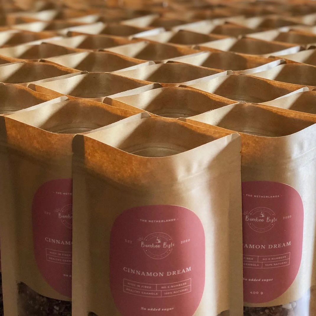 Nieuwe week, verse granola. Fijne maandag! ✨