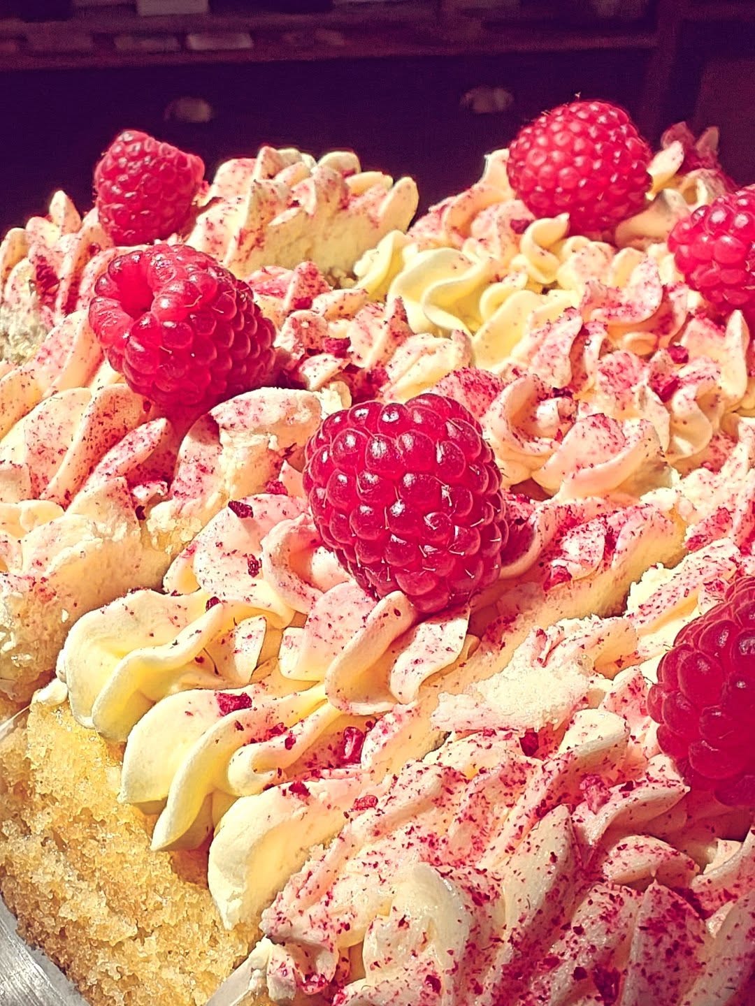 Raspberry Victoriana Sponge cake caught in the sunshine this week. We are open from 9am every day except Wednesday ❣️