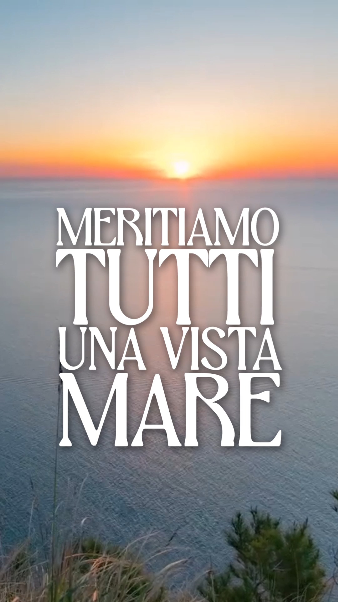 Immaginate l'estate. Quella vera, dove il tempo rallenta e i pensieri si fermano. 🌊 TUTTI MERITIAMO UNA VISTA MARE
Il Guardian ha incoronato le spiagge del Conero come le più belle spiagge libere d'Italia. E se c'è una cosa che merita un mare del genere, è un posto all'altezza dove tornare la sera.
Il nostri relais è pensato come un vero e proprio rifugio privato, solo 3 camere e un miniappartamento. Nessuna folla, nessuna confusione, nessuna corsa per accaparrarsi un posto a colazione. Solo voi, un'accoglienza curata in ogni dettaglio e il lusso assoluto del silenzio.
Il mare ha già fatto il suo spettacolo, noi ci mettiamo una terrazza spettacolare in prima fila.
Link in bio per scoprire il NOSTRO relais e prenotare i vostri giorni di pace assoluta. ✨
#RivieraDelConero #Conero #Guardian #SpiaggeItaliane #sirolo