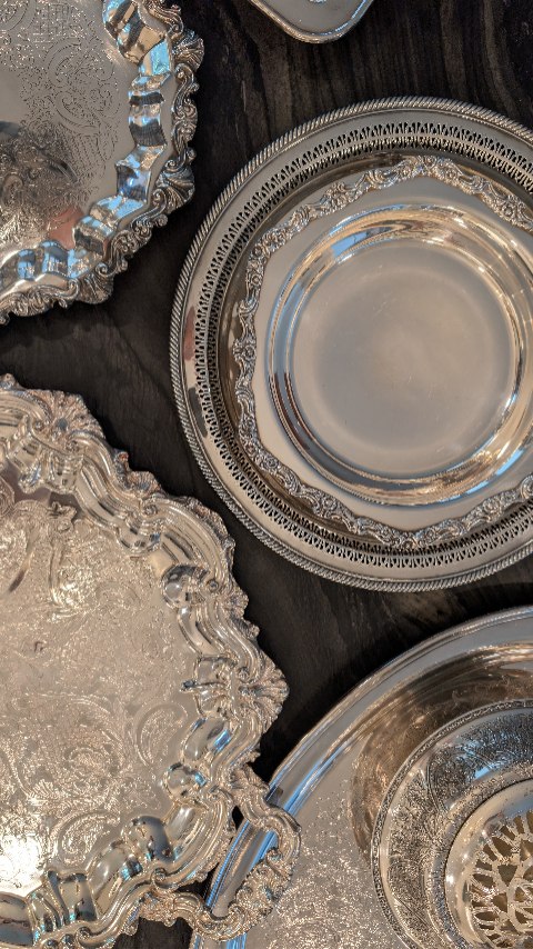Here's how I polish my silver! I polish silver no more than twice a year to preserve as much of the detail as I can. I only trust #wrightssilvercream with my silver. Drop any questions, tips, or comments below!
