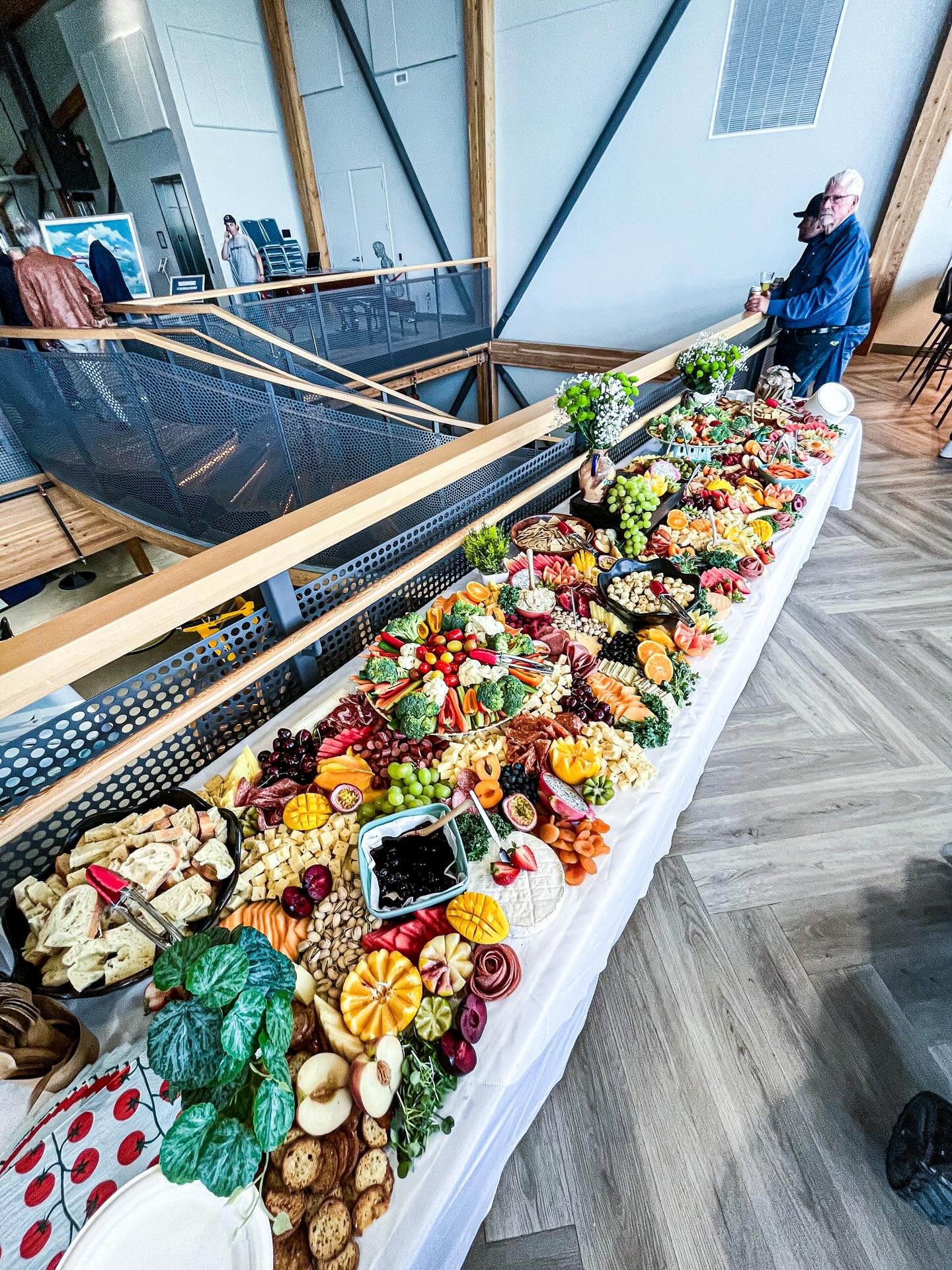 Proud to have catered an evening celebrating 90 years of the DC-3 and the incredible story of the 1986 Odyssey around-the-world flight. ✈️
Guests gathered to honour a piece of aviation history, and we’re grateful to have played a small part in such a memorable night.
Thank you to the @kfcentre for having us 🤍