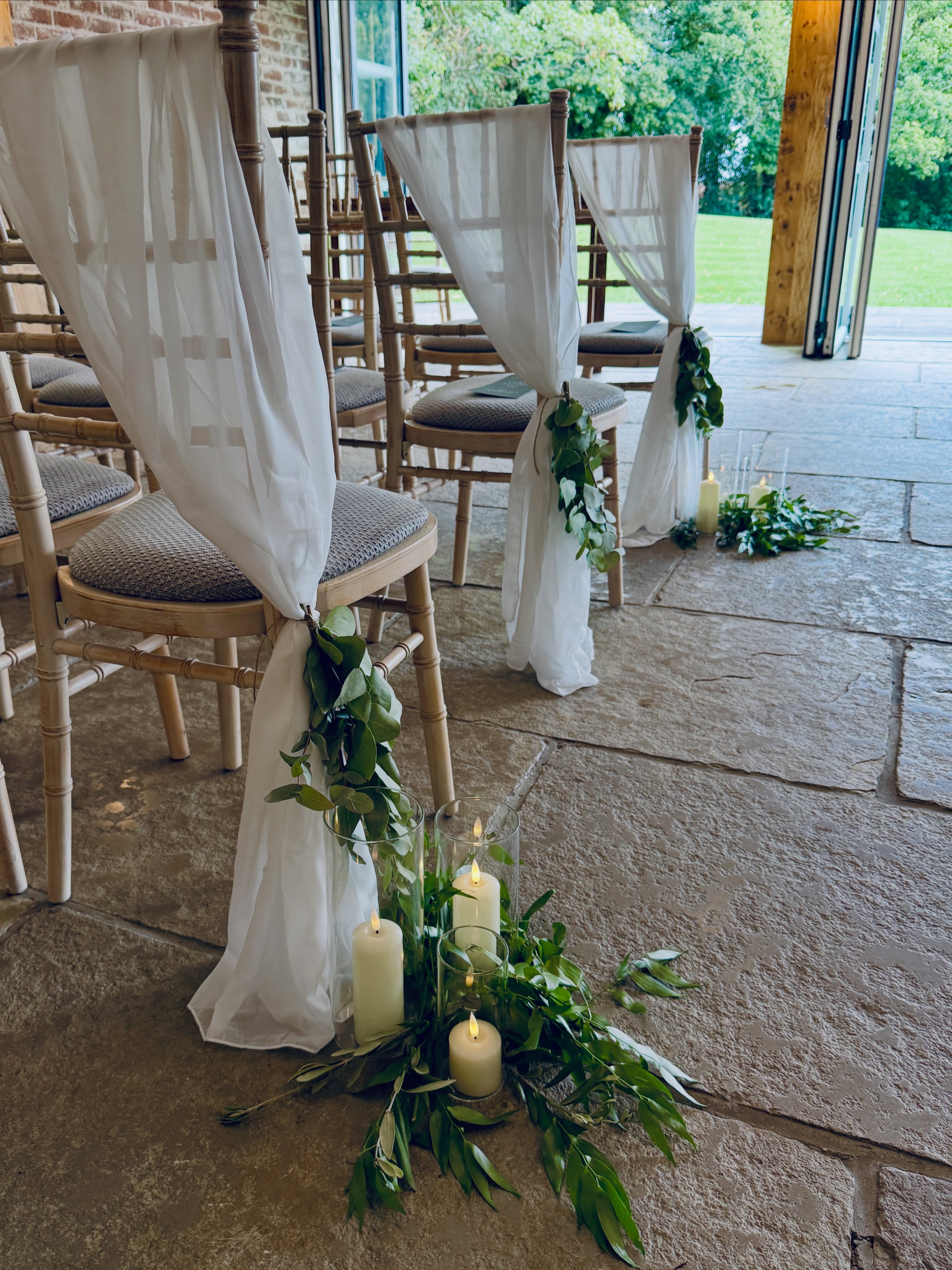Chair sashes to suit every style of venue 🌱
Did you know we offer venue styling as well as stationery?
Chair sashes
Wedding styling
Venue styling
#2027bride
#weddingplanning
#buckinghamshire
#oxfordshire