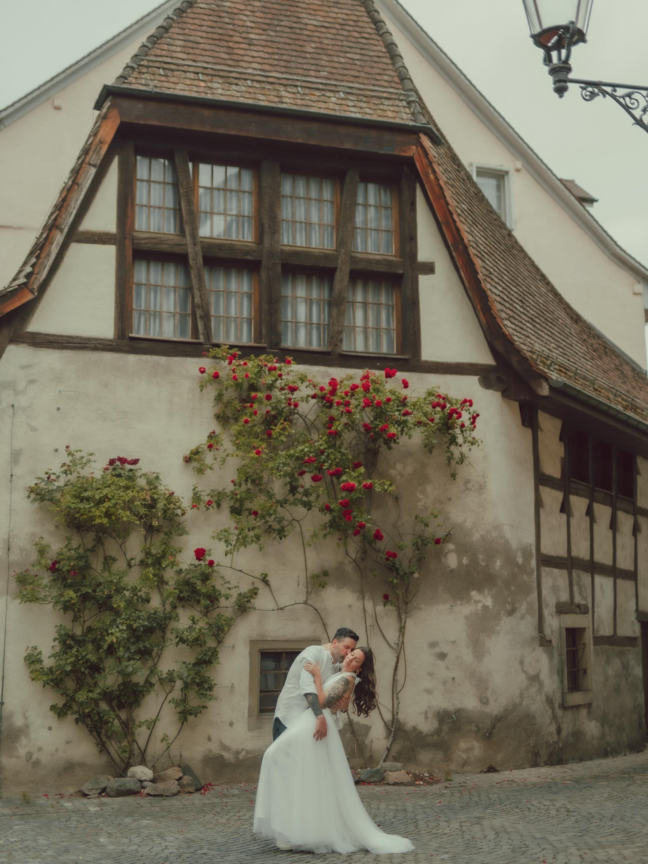 •
Ich liebe diese Bilder einfach 😍
Ich durfte die beiden bereits bei ihrem Standesamt begleiten und am Samstag darf ich auch ihre grosse Hochzeit in Arosa fotografieren. Ich freue mich riesig darauf!
Es ist so schön, mit Paaren zu arbeiten, die einfach locker, unkompliziert und für jeden Spass zu haben sind. Genau das sieht man am Ende auch auf den Bildern – sie wirken natürlich, echt und voller Freude.
Vielen Dank für euer Vertrauen. ❤️ Ich kann es kaum erwarten, euren grossen Tag festzuhalten! 📸✨
#hochzeit #hochzeitsfotografie #