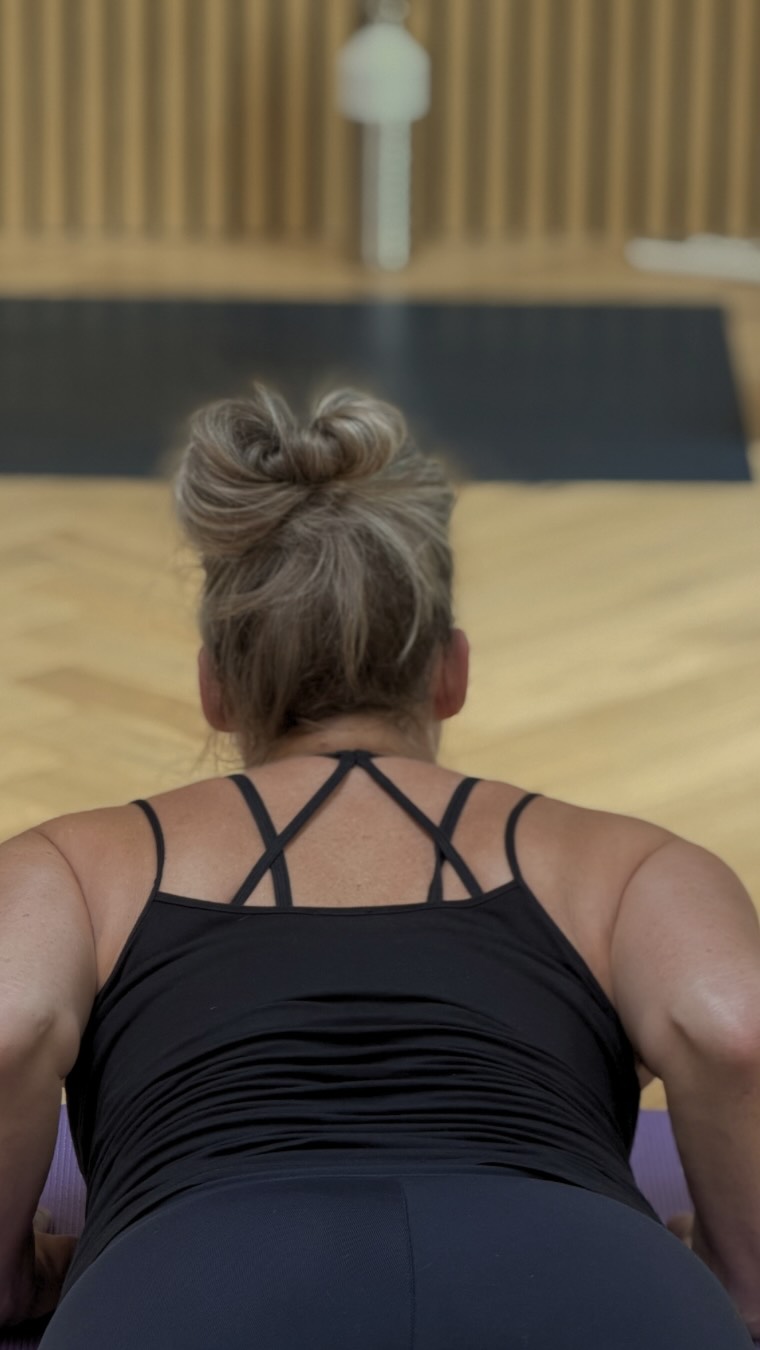 The kind of studio energy that makes you want to roll out your mat and stay a little longer.
Small-group yoga, hot yoga, hot barre, deep stretch, and more classes in Aalst-Waalre - with a community that makes showing up feel easy.
Come move with us at Ru Yoga & Fitness.
#yogaeindhoven #hotyogaeindhoven #barre #aalstwaalre