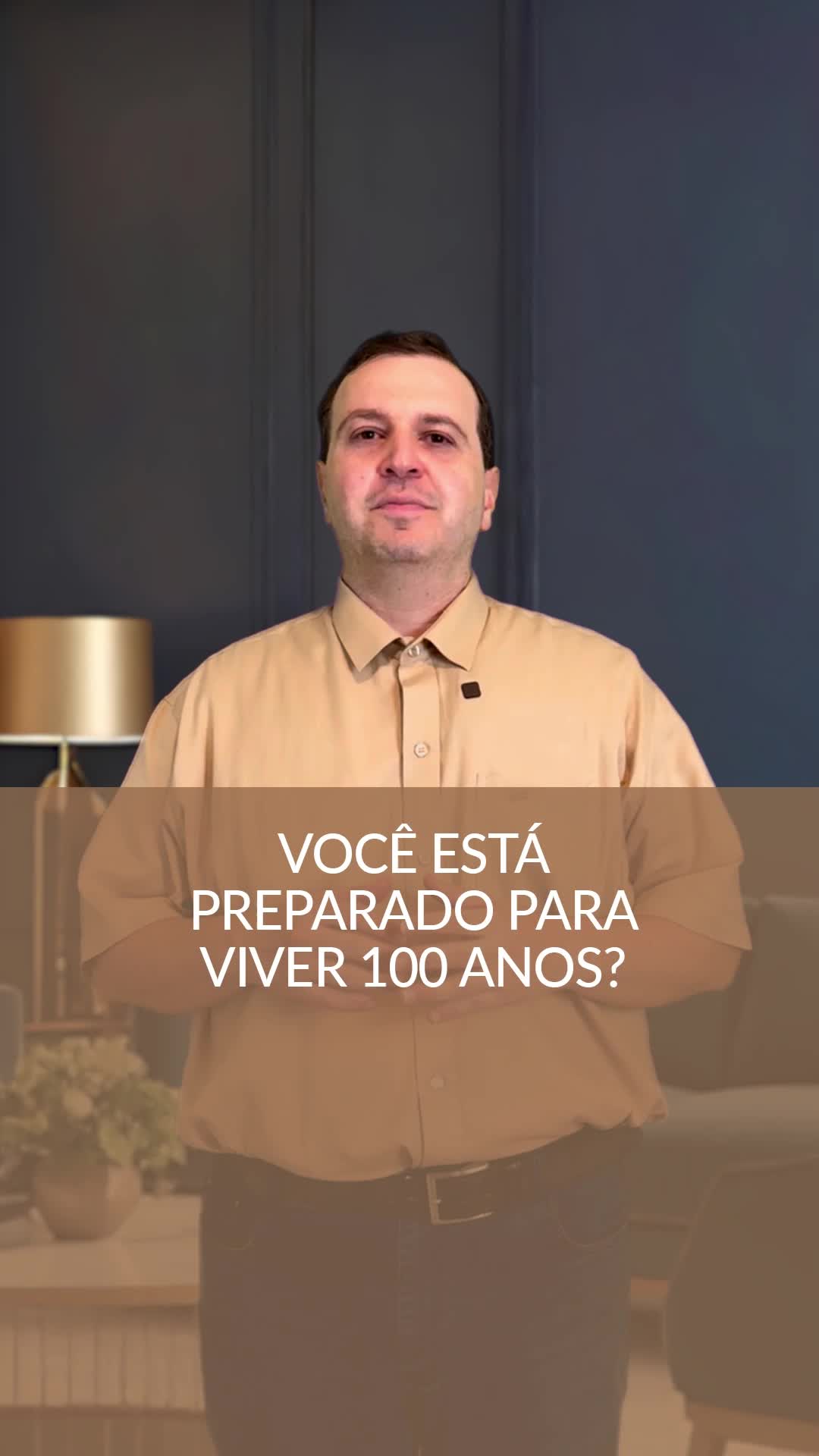 Viver 100 anos ou mais: o que antes parecia um sonho impossível, hoje é uma realidade cada vez mais próxima. 🧬✨
Nos últimos 20 anos, a medicina e a tecnologia evoluíram drasticamente, mas a grande "mágica" da longevidade não acontece sozinha. Ela é uma construção diária.
Como eu explico no vídeo, o nosso coração tem potencial para chegar a essa idade, mas precisamos gerenciar os pilares que sustentam essa jornada:
🔹 Estilo de vida: Alimentação e controle da poluição.
🔹 Gestão do Estresse: Equilíbrio emocional e mental.
🔹 Check-up Periódico: Monitoramento constante da saúde cardiovascular.
Aos 40 ou 50 anos, entramos em uma fase decisiva para consolidar esses hábitos e garantir que os próximos anos sejam vividos com saúde e qualidade de vida, e não apenas com longevidade.
O seu futuro de 100 anos começa nas decisões que você toma hoje. 🏃♂️❤️
👇 Você já pensou em como quer estar daqui a 50 anos? Qual hábito você começou a mudar hoje para chegar lá? Me conta nos comentários!
#DrEdmoGabriel #Longevidade #100Anos #SaúdeDoCoração #EstiloDeVida