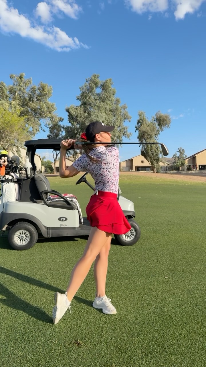 Officially in Weekend Mode ✌🏽
Use code ARI15 for a discount on all @badbirdiegolf gear 🤍
#womensgolf #golfstyle #weekendvibes #weekendgolf #weekendstyle
