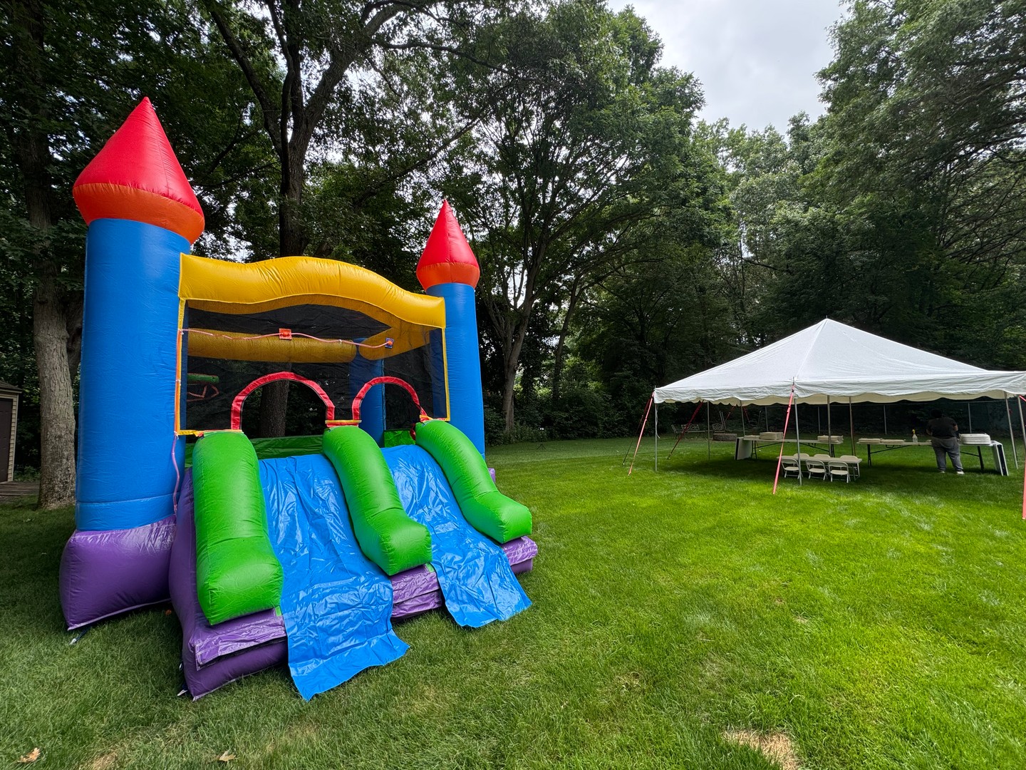 Nothing says party like a bounce house that’s safe, inspected, and ready to steal the show! We’re a family-run team based in Southington, CT, delivering joyful, inspected units across CT and Western MA. Perfect for birthday crews, block parties, and community events — kid‑approved, parent‑approved, and made for unforgettable photos. Want age tips, capacity, or footprint info? Ask us — we’ll match the right unit to your space. Book early to lock it in. Link in bio! 🎉🤸♂️🎈🛠️
#SouthingtonCT #CTEvents #PartyRentalPlace #BounceHouseFun #FamilyEvents #WesternMA #BirthdayParty #CommunityEvents