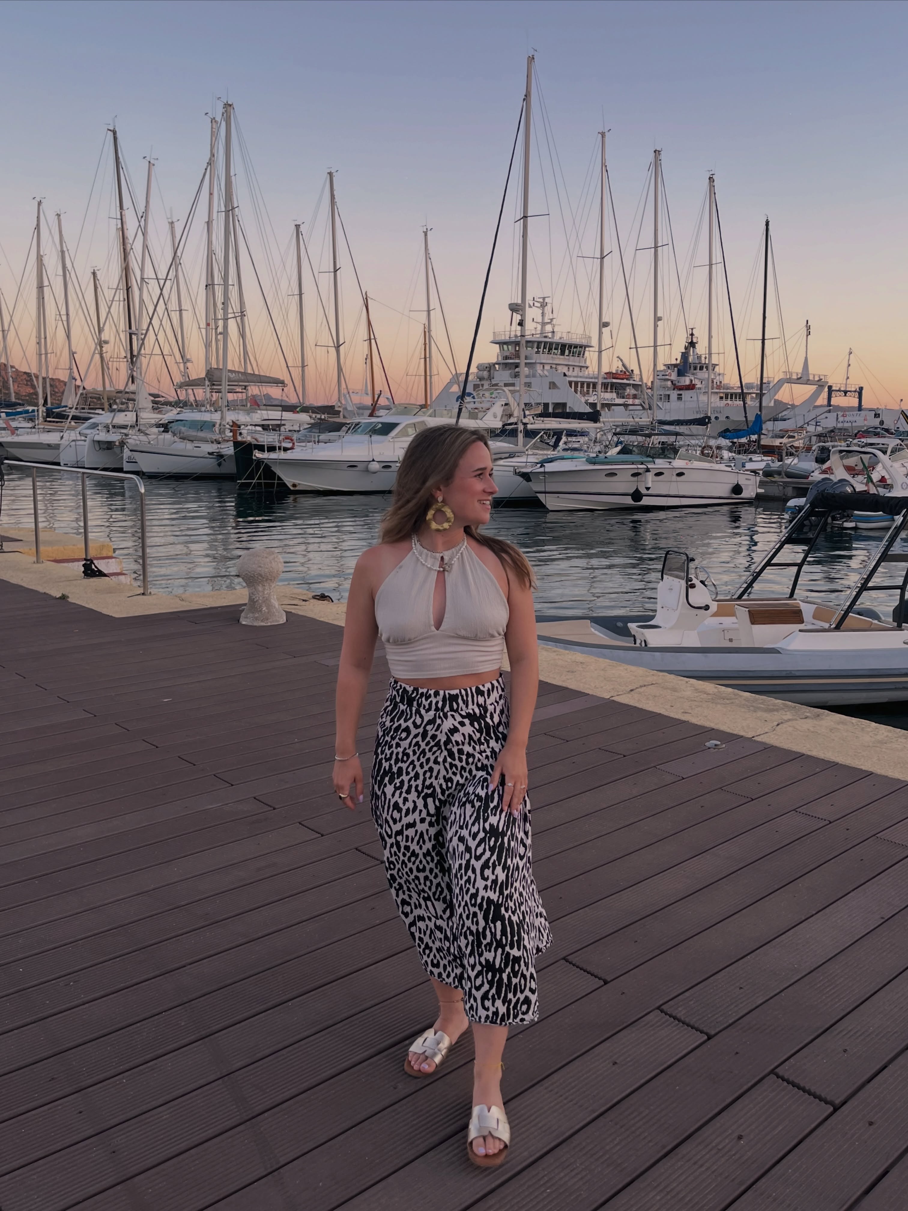 La Maddalena, you have my heart ✨🐚
🧡🩵
🌺
🤍
🩵
🦔
🧜🏼♀️
⭐️
🤿
🌞
🍕🧡