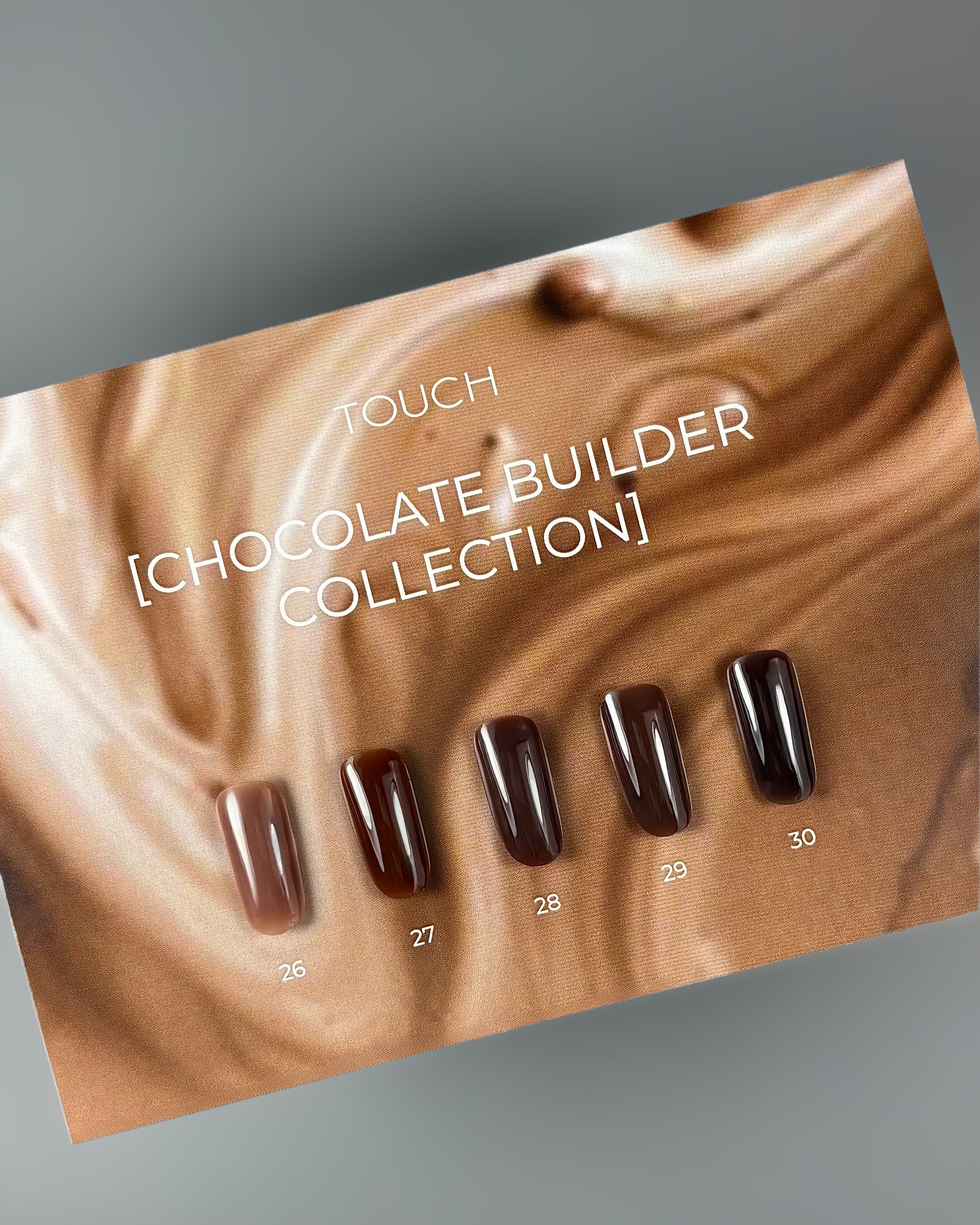 Rich builder gel shades inspired by favourite chocolate tones.
✔️Builder Gel has a medium-to-thick consistency that holds its shape well and minimises shrinkage, making it ideal for long nails.
Features:
• Holds the apex beautifully
• Suitable for strengthening, extensions, repairs and textured designs
• Requires a rubber base layer underneath
• Remove the sticky layer from the base to avoid material conflict
• Pinch the arch for 15–20 seconds
• When strengthening natural nails, always file the natural nail from underneath
Suitable for:
✔️ Nail strengthening
✔️ Nail extensions
✔️ Corrections
✔️ Repairs
✔️ Volumetric designs
From soft cocoa to deep espresso — there's a shade for every client.
Which one is your favourite?