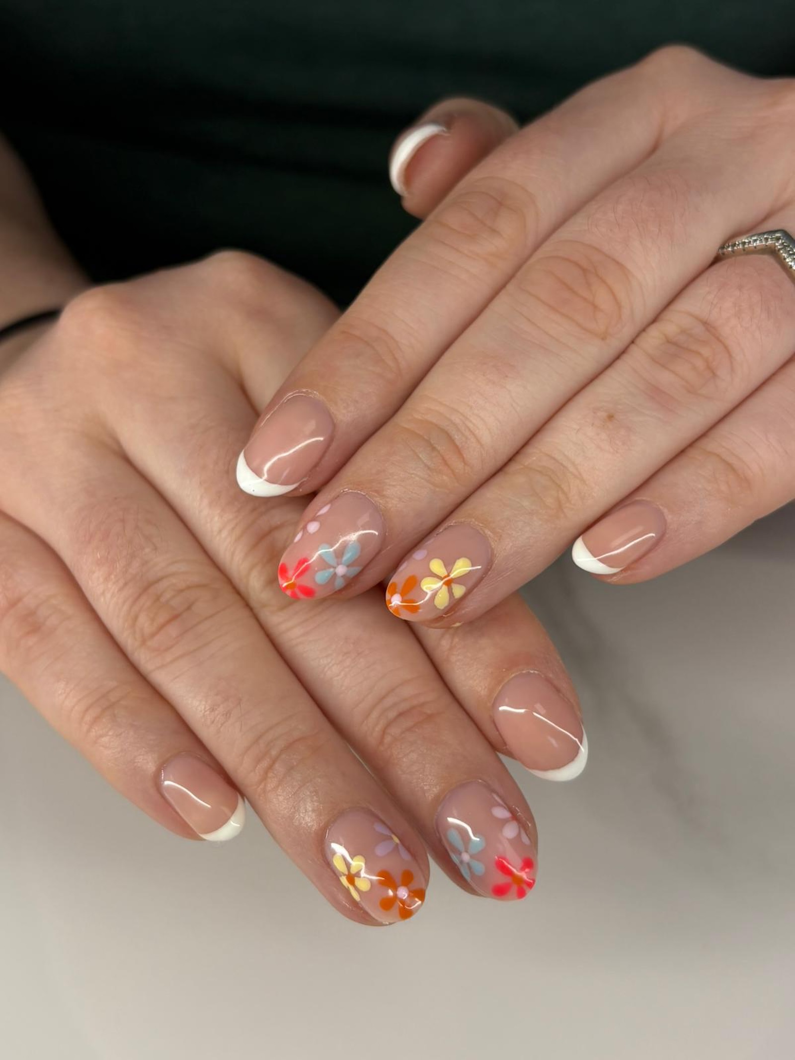 French tips, florals & flawless builder gel 🌸✨
Created by our amazing therapist Maisie 💅
#BuilderGel #FloralNails #FrenchManicure #GelNails #NailGoals