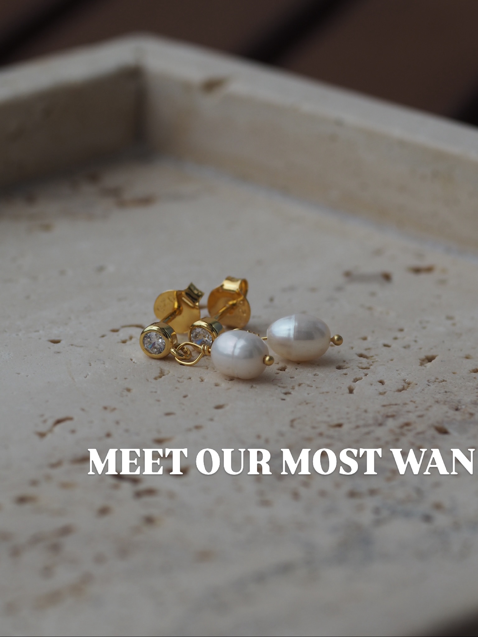 The pair you'll reach for again and again.
Meet Joy ✨
Delicate pearls, timeless design, endless styling possibilities.
#PearlEarrings #JewelryLover #EverydayJewelry #TimelessStyle #QuietLuxury