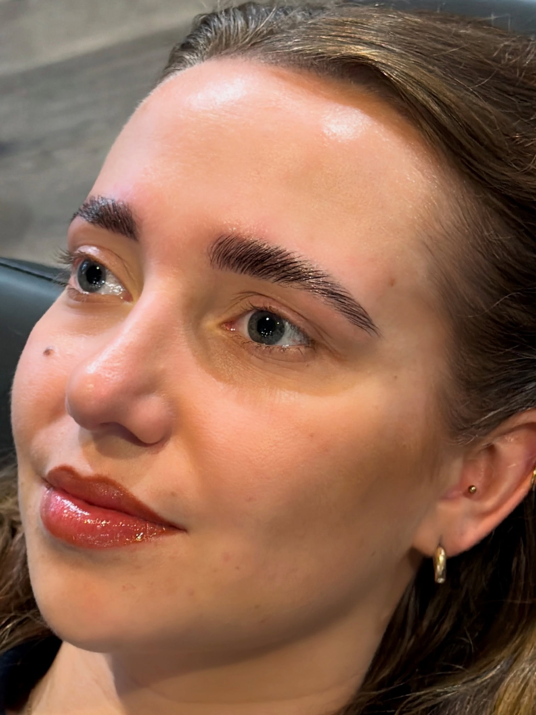 The perfect brows 🤍
Houd je van volle wenkbrauwen die mooi in model blijven zitten? Dan is Brow Lamination echt iets voor jou! Boek jouw afspraak nu en geniet deze week nog van jouw fantastische wenkbrauwen!
#browsamsterdam #browlamination #browlaminationamsterdam #beautysalonamsterdam #perfectbrows