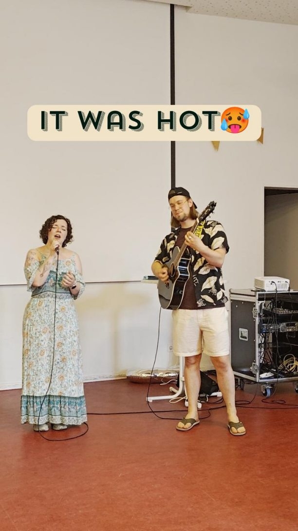 Covering My Kink Is Karma at a birthday party and it was literally 35 degrees outside. Chappell wrote "it's hot" and the weather said bet. @honey.house.pictures on guitar and honestly this one turned out so good