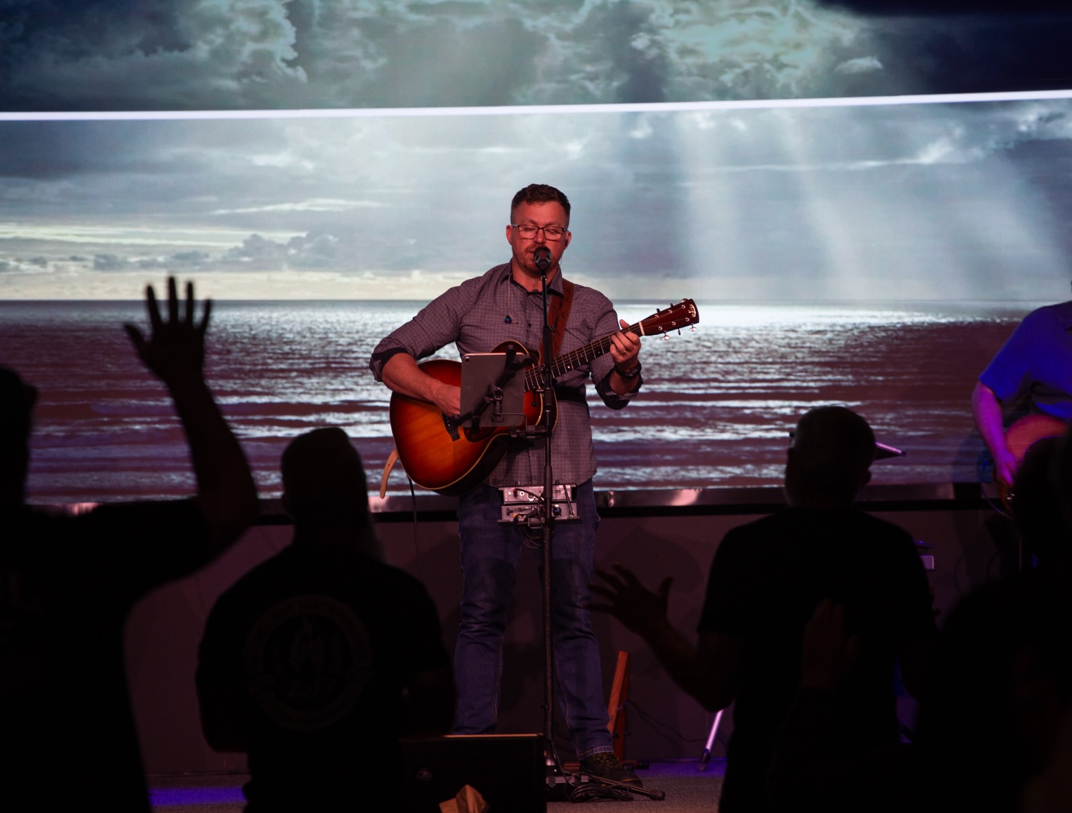 CHURCH TOMORROW! The fireworks will fade, but the hope found in Jesus never will. 🇺🇸✨
As we celebrate Independence Day weekend, we’d love to invite you to join us this Sunday at South Beach Church. Whether you’ve been walking with the Lord for years or you’re just searching for hope, there’s a place for you here.
Come worship with us, study God’s Word, and be encouraged alongside a community that loves Jesus.
📍 South Beach Church
🕘 Sunday Services | 9:00 AM & 11:00 AM
Bring your family, invite a friend, and we’ll see you tomorrow! ❤️