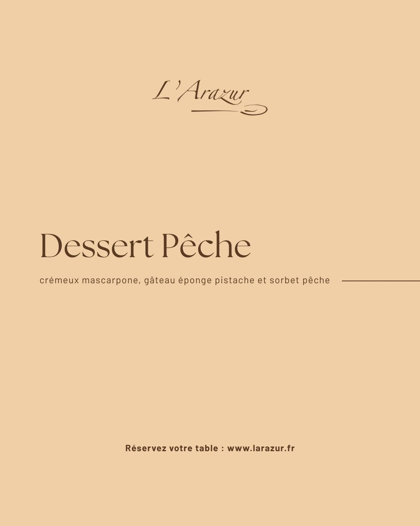 La pêche apporte toute sa fraîcheur et sa douceur pour terminer le repas sur une note délicate 🍑
‣ Réservez votre table sur www.larazur.fr