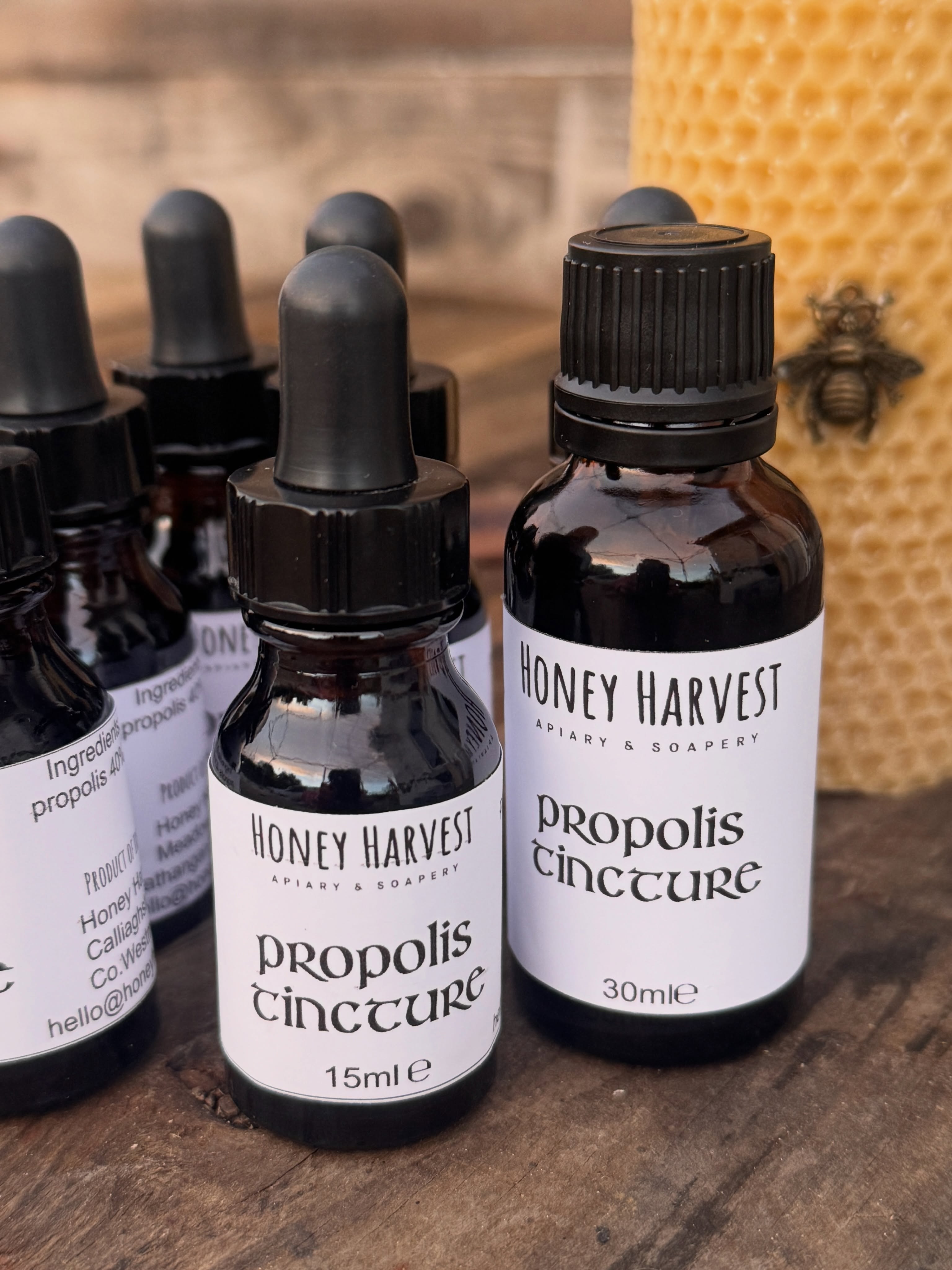 Propolis is a little treasure from the hive.
If you ask me, it’s one of the most valued bee products, right after royal jelly. And honestly, we use it for everything. Small cuts, tooth aches, immune support… you name it.
Bees use propolis to protect their hive from disease… so why wouldn’t we? They seem to know what they’re doing.
It’s not some new trend,it’s something our grandparents trusted for years.
Oh, and yes, small batch freshly made is finally back in stock 😉
.
.
.
.
#propolis #naturalmedicine #beemedicine #naturalantibiotic #immunitybooster