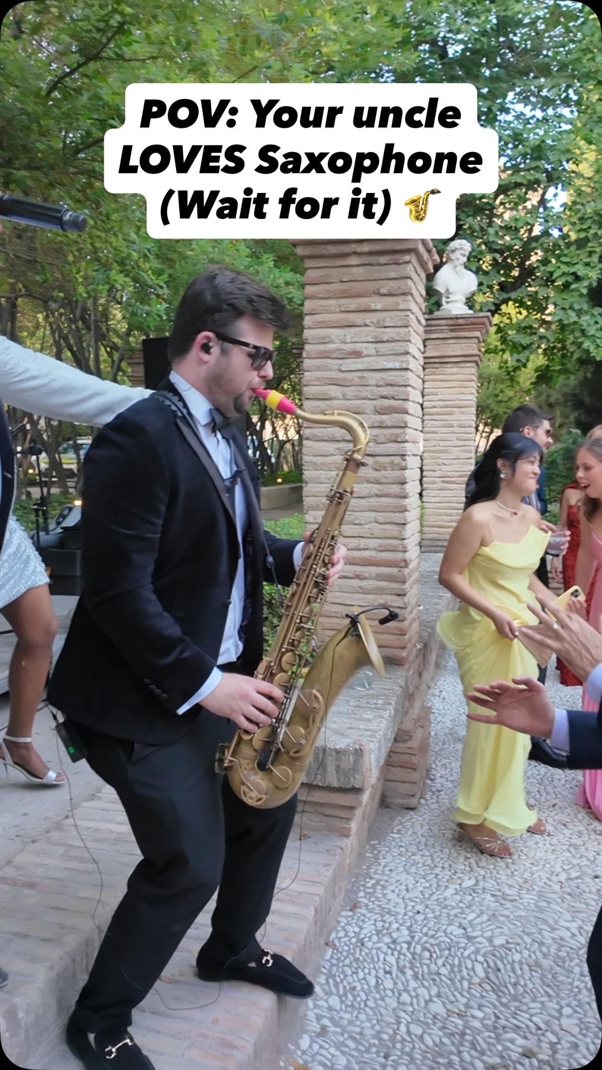 Uncle got lost in music 🥳🎉
Drinks reception party vibes in beautiful Granada, Spain
This wedding was absolutely flawless, perfectly planned by our friends at @meryliccardieventi
Floral decoration: @alejandraromero_floralstudio
Catering: @cateringantoniobort
Wedding Photo & Video: @studiolofit
Live band: @nextlevelmusicuk
Sound company: @sonidogranada
Makeup artist: @rogardi__
Hair stylist: @rosamoleon_profesional @serohairsalon
Lighting: @carpasalandalus
Wedding car: @bodaclass
Furniture lounge area: @monicaflorista
Stationery: @nos.casamos
Ceramic: @ceramicalosarrayanes
Calligraphy: @puntaypincel