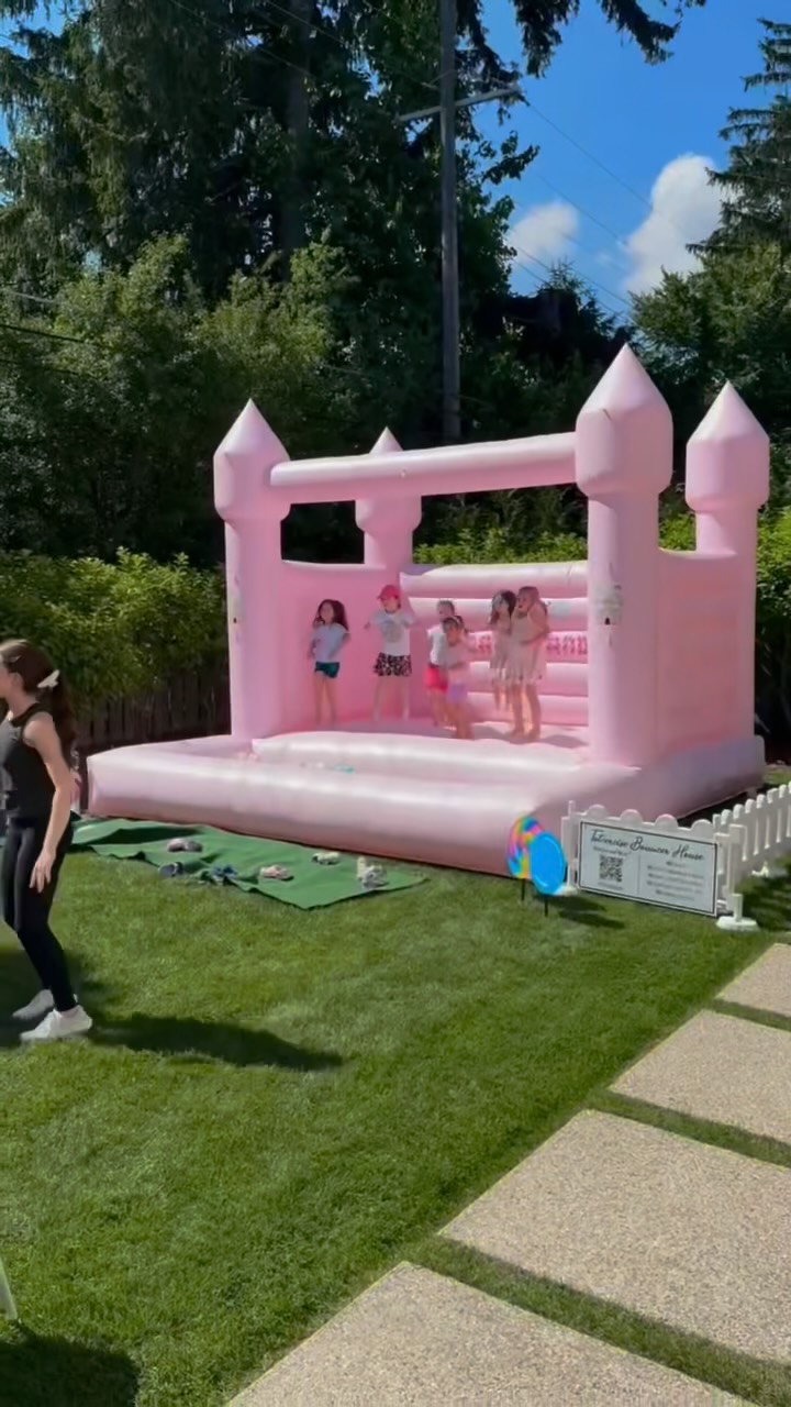 Candy Land dreams brought to life! 🍭✨
When you have an incredible team, the vision comes together seamlessly. From the sweetest details to the flawless execution, this collaboration was pure magic.
We love creating unforgettable moments alongside the best in the industry! 💕🍬🎉
Balloons @stellydecor
Graphics and printing @exclusiveimagery
Tee pees @sweetmittendreams
Bouncer @totcercise
#candylandparty #pinkbouncehouse #michiganmom #softplaydetroit #michiganevents