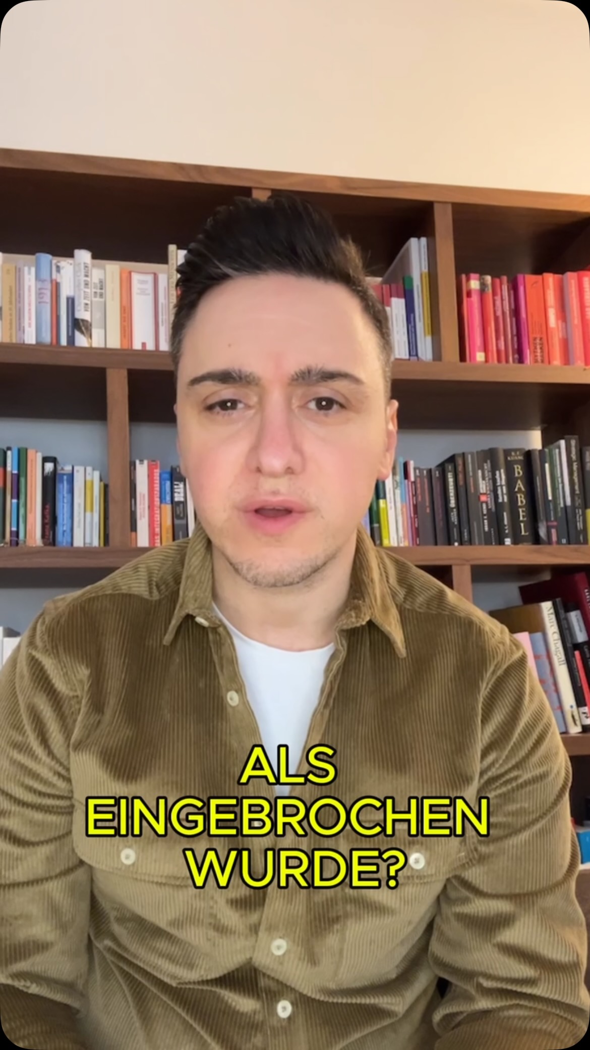 Stell dir vor, nach einem Einbruch würde die Polizei sagen:
„Warum hattest du überhaupt ein Schloss an der Tür? Das wirkt doch so, als hättest du etwas Wertvolles.“
Genau deshalb sollten wir darüber sprechen, wem wir Verantwortung zuschreiben.
#Awareness #NurJaHeißtJa #Männer #Männlichkeiten #MeToo