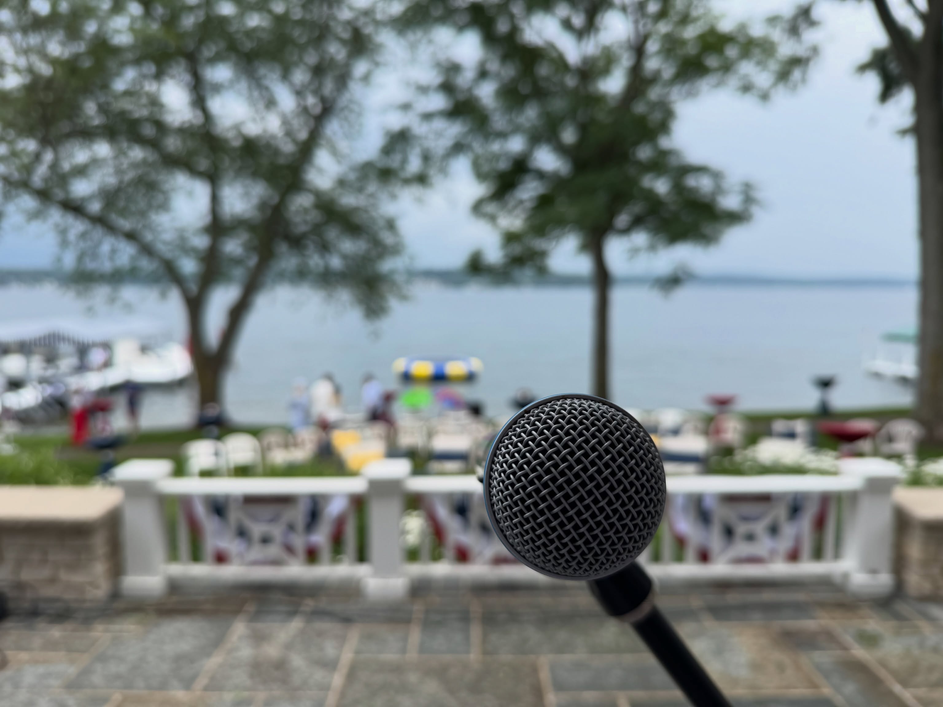 The rain (mostly) held off and I had a lot of fun playing this annual Independence Day celebration in Lake Geneva again this year! Made it home in time to watch the fireworks with my family. Happy Independence Day, friends!
•
Next performance is this Saturday 7/11 at a new bar in downtown Rockford, @palacewinebar from 7-9! See you soon!