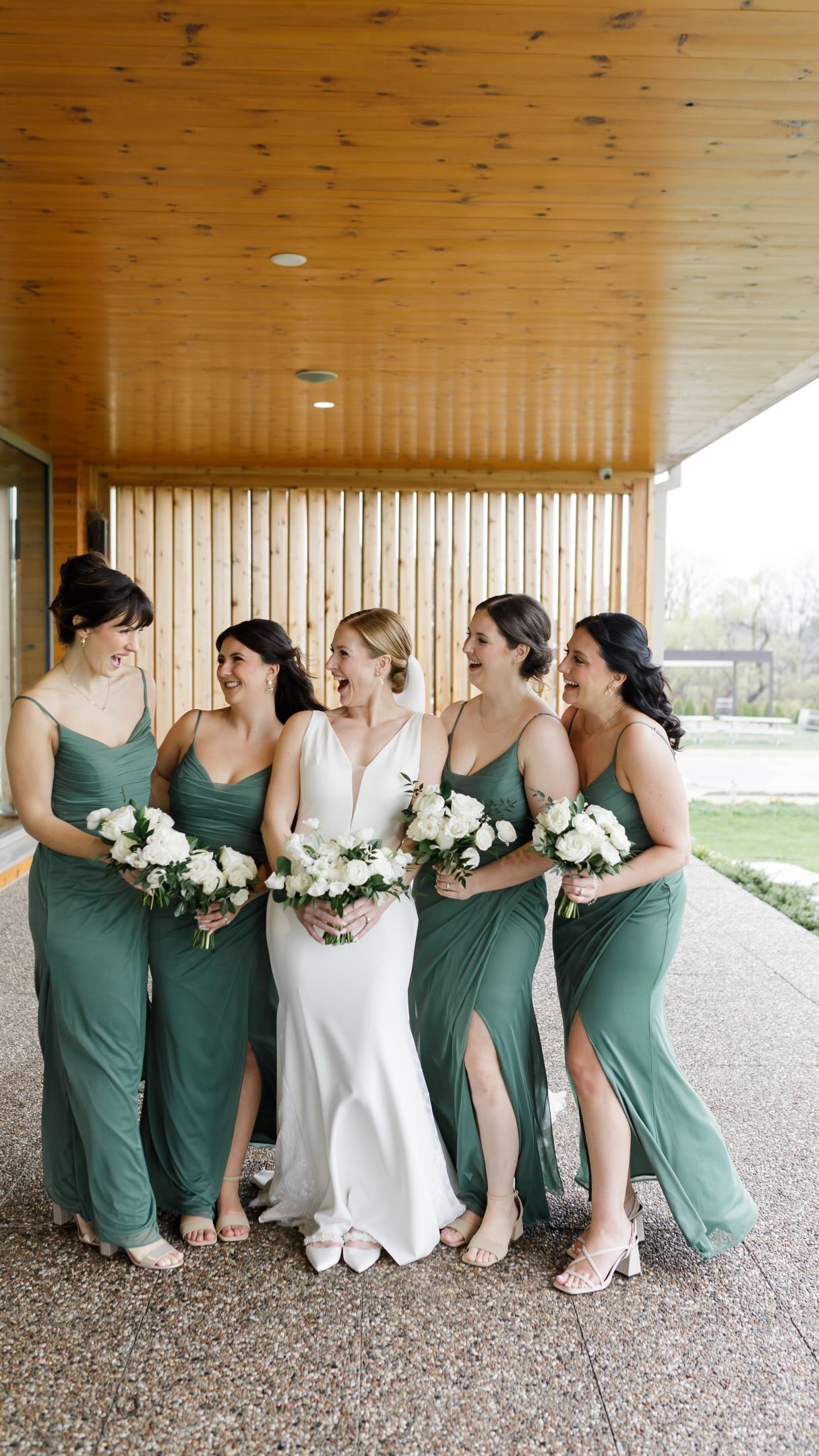 β¦ π€ A M Y π€
HAIR & MAKEUP BY BB π«Άπ»
@bridalbykayla
@ashtondoner
@stephanietcstyles
@alexjane.makeup
.
.
.
STUNNING PHOTOS by @destinydawnphotography β€οΈβπ₯
FLOWERS @lushflorals πππ
.
.
.
#beyoutifulbrides #niagaraweddings #bridalmakeup #bridalhair #niagaramakeupartist