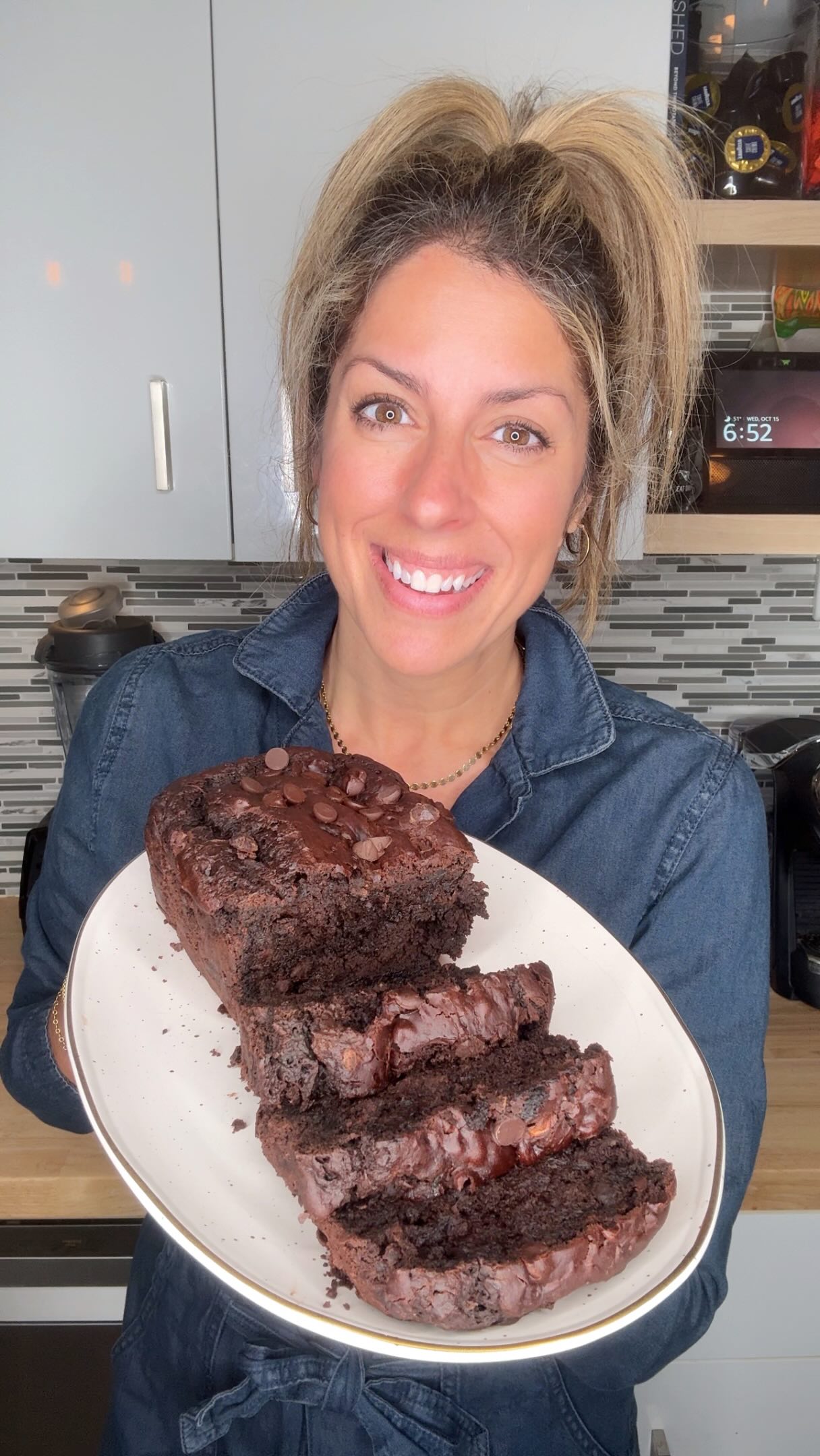 Youâd Never Guess Thereâs Zucchini in This đŤ
Double Chocolate Zucchini Bread
If you think zucchini doesnât belong in dessert, this Double Chocolate Zucchini Loaf will change your mind! Itâs incredibly moist, rich, fudgy, and loaded with melty chocolate in every bite. The zucchini keeps the loaf soft and tender without adding any vegetable flavor, making this the perfect recipe for chocolate lovers.
Ingredients
1 1/2 cups all purpose flour
1/3 cup unsweetened cocoa powder
1 tsp baking powder
1/2 tsp baking soda
Pinch of salt
2/3 cup buttermilk (2/3 cup milk mixed with 1-2 tbsps apple cider vinegar)
1 cup sugar
1/2 cup vanilla yogurt
1/3 cup vegetable oil
1-2 cups shredded zucchini, liquid removed
1/2-1 cup of chocolate chips
Directions
Preheat oven to 350
Mix together your flour, cocoa, baking powder and baking soda
Whisk well and set aside
In another large bowl add your sugar, yogurt, oil and buttermilk
Whisk well
Pour in flour mixture
Mix well
Fold in your zucchini
Then fold in your chocolate chips, reserving a handful for top of loaf
Pour into prepared loaf pan
Top with chocolate chips
Bake in preheated oven for 45-60 minutes
Toothpick should come out almost clear when ready
Remove and let cool for 10-15 minutes
Slice, serve and enjoy