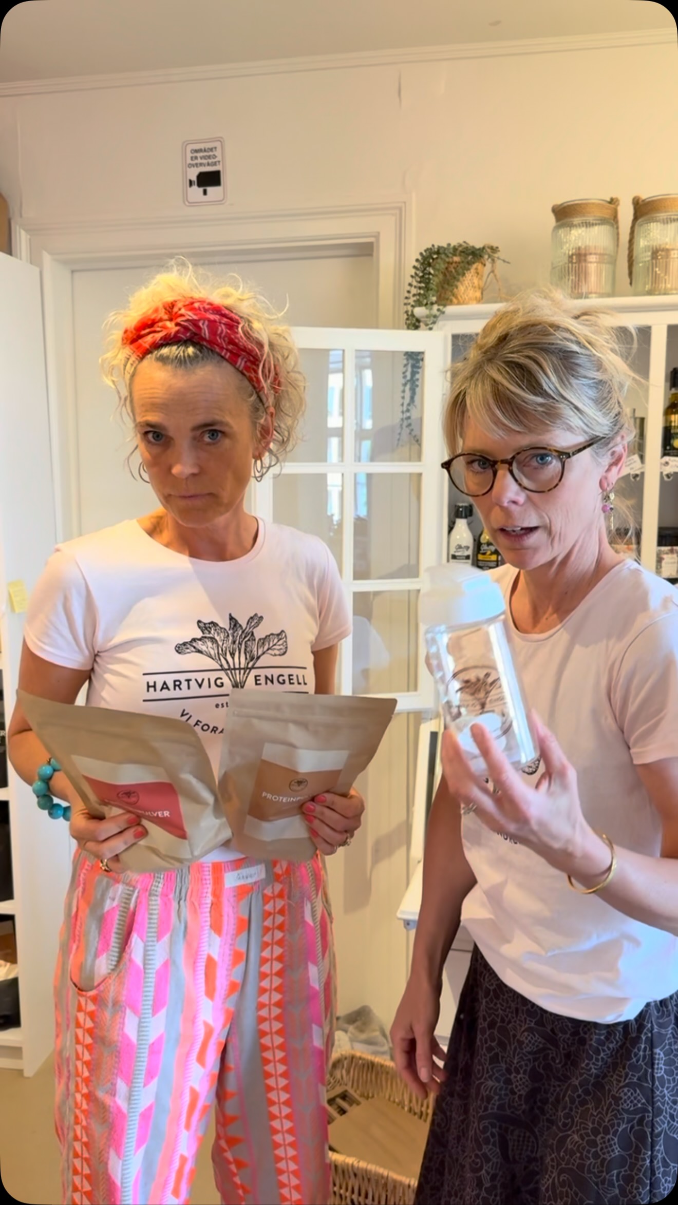 Ferie Hack • protein på farten.
Altså ost er jo altid godt men hvis det nu glipper…
@hartvigengell
www.hartvig-engell.dk/butik