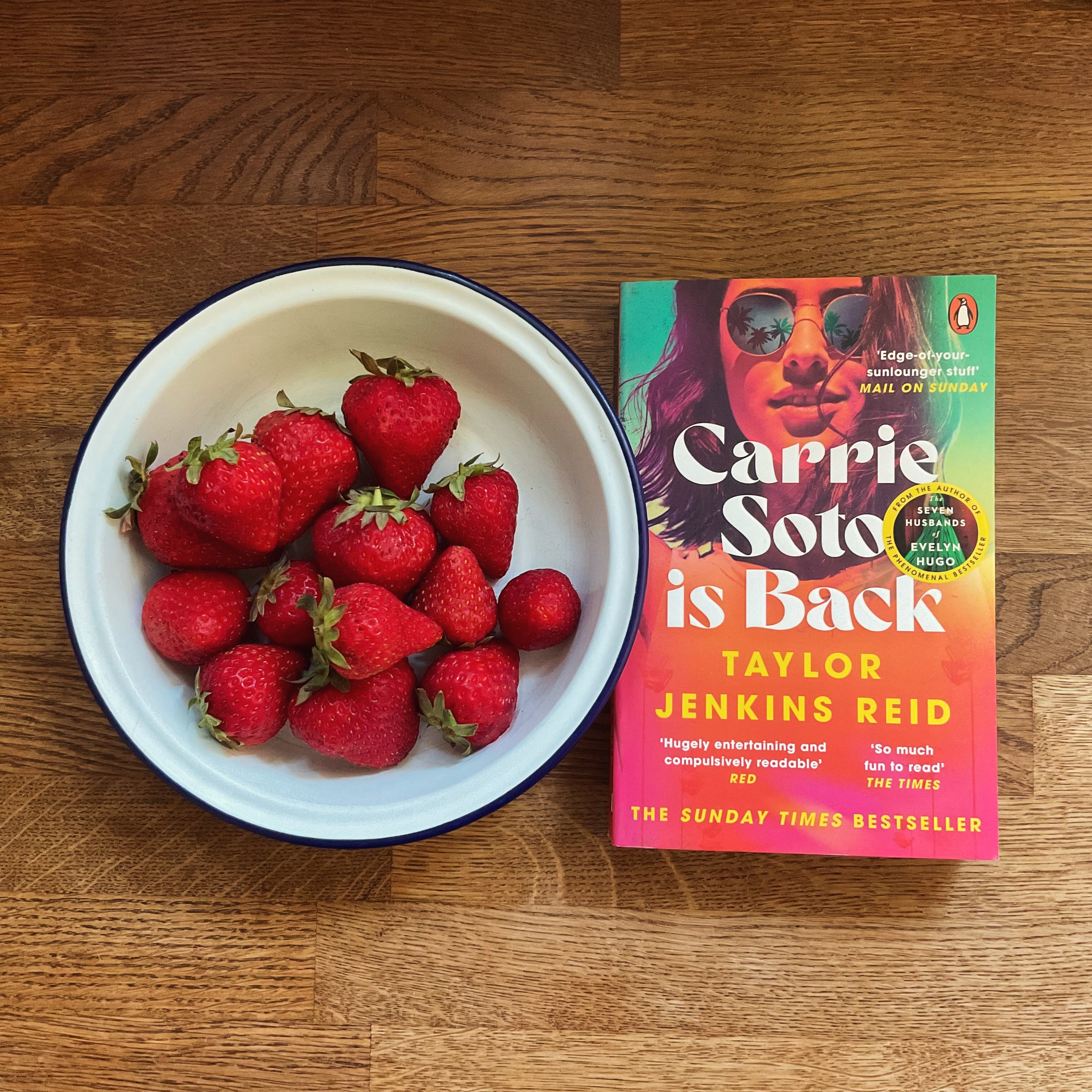 Tennis theme in honour of the Women’s final today at Wimbledon!
Carrie Soto is Back by Taylor Jenkins Reid.
🎾🎾🎾
#taylorjenkinsreid #wimbledon #tennis #tennislovers #womenempowerment
