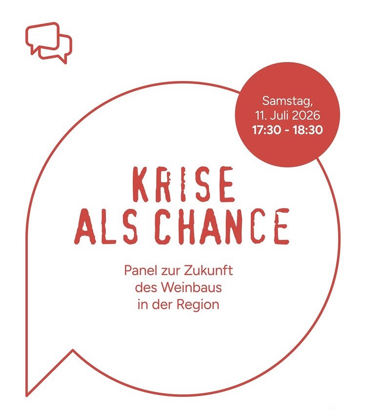 🍷 Wir sind beim Agrikulturfestival dabei! 🌿
Dieses Wochenende findet ihr unsere Weine auf dem Agrikulturfestival. Andreas hat sie persönlich vorbeigebracht – ihr könnt sie das ganze Festival über genießen. 🥂🍇
Ein besonderes Highlight:
📅 Samstag 11. Juli, 17:30–18:30 Uhr
🎤 Panel zur Zukunft des Weinbaus in der Region
Kommt vorbei, diskutiert mit und lasst uns gemeinsam einen Blick auf die Zukunft des regionalen Weinbaus werfen.
Wir freuen uns auf viele schöne Begegnungen, gute Gespräche und ein genussvolles Festivalwochenende mit euch! 🍷☀️
#freiburg #Agrikulturfestival #Wein #RegionalGenießen