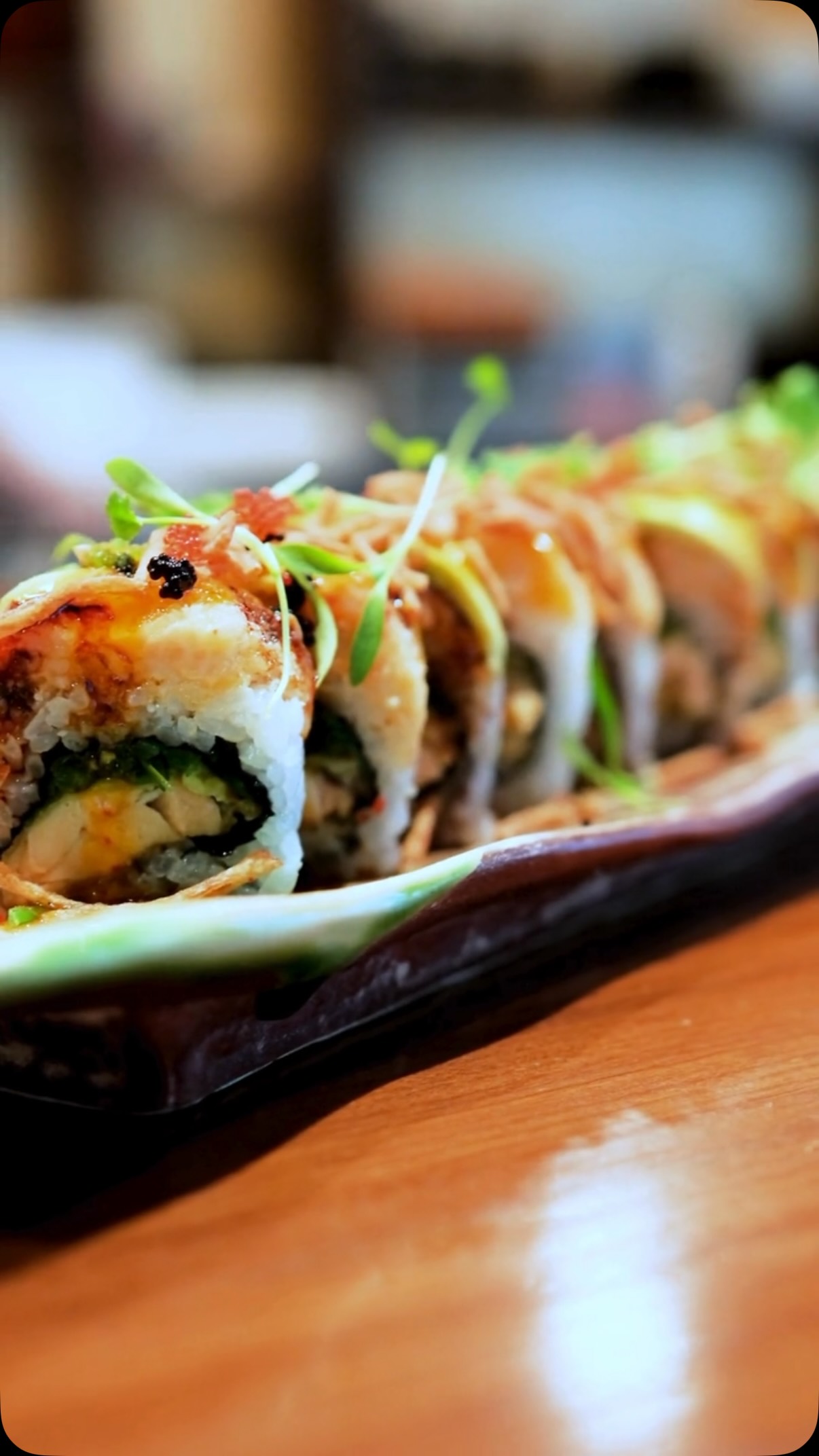 Some tables order one roll. Others know better.
A spread of color, texture, and fresh flavor, all prepared with #Minamotos signature precision. 🍣
#BellevueWA #seattlefoodies #seattlewashington #washingtoneats