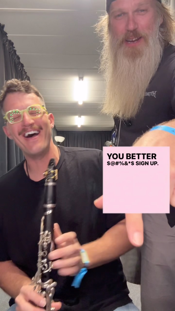 Let me introduce the greatest tour manager of all time, Stapes. If you know, YOU KNOW! He’s been taking clarinet lessons for 5-7 weeks. 🤣
⭐️Join my Improvisation 101 Course⭐️
www.jazzclarinetacademy.com
#clarinet #saxophone #music #band #jazz @legerereeds @silversteinworks