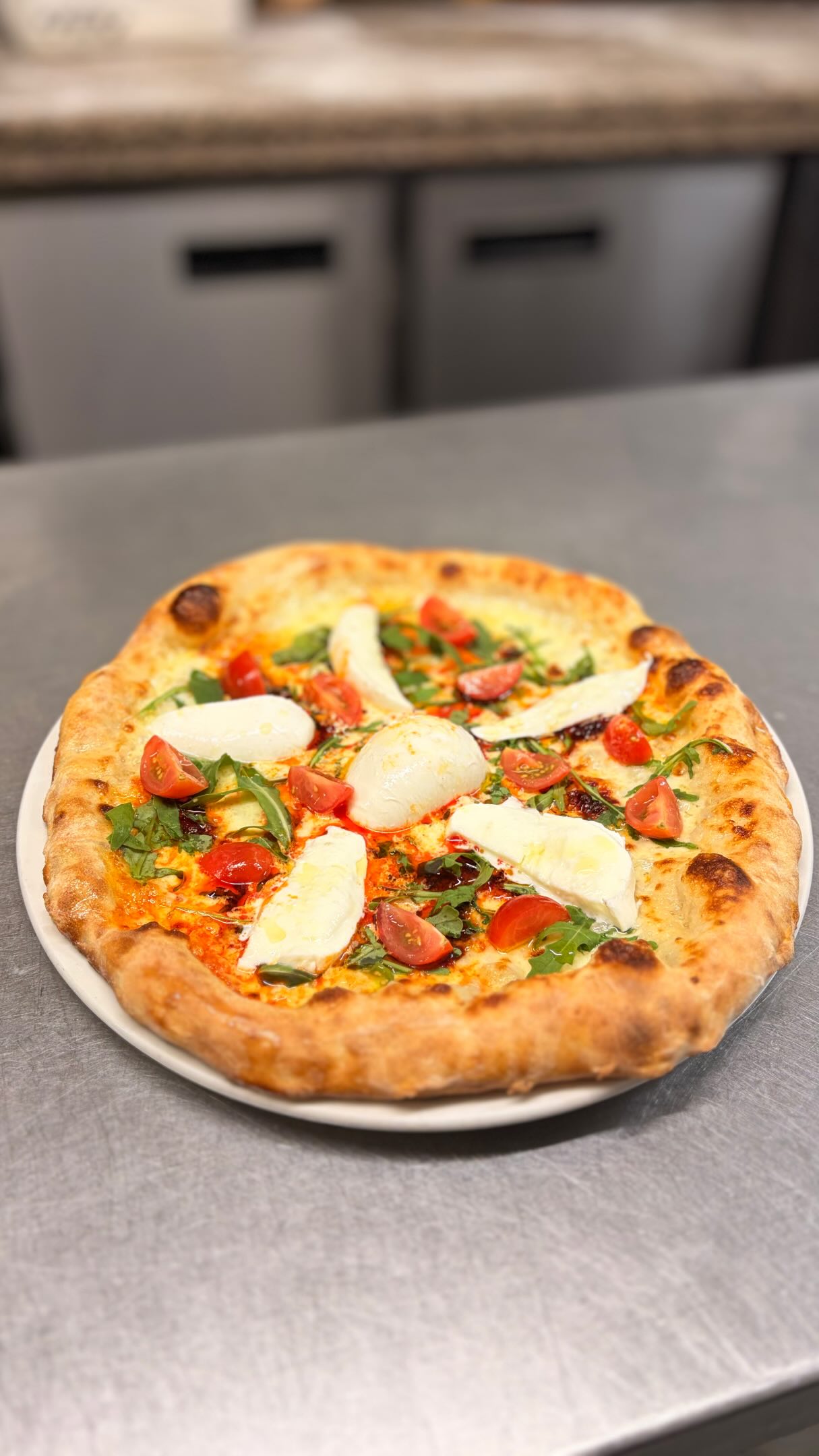 Feeling nervous before the England vs Norway game tonight? Nothing better than an Italian Dinner to take your mind off of things… 😜🇮🇹🏴🇳🇴
#vesuviusrestaurant #italianfood #maidstone #comeonengland #saturday