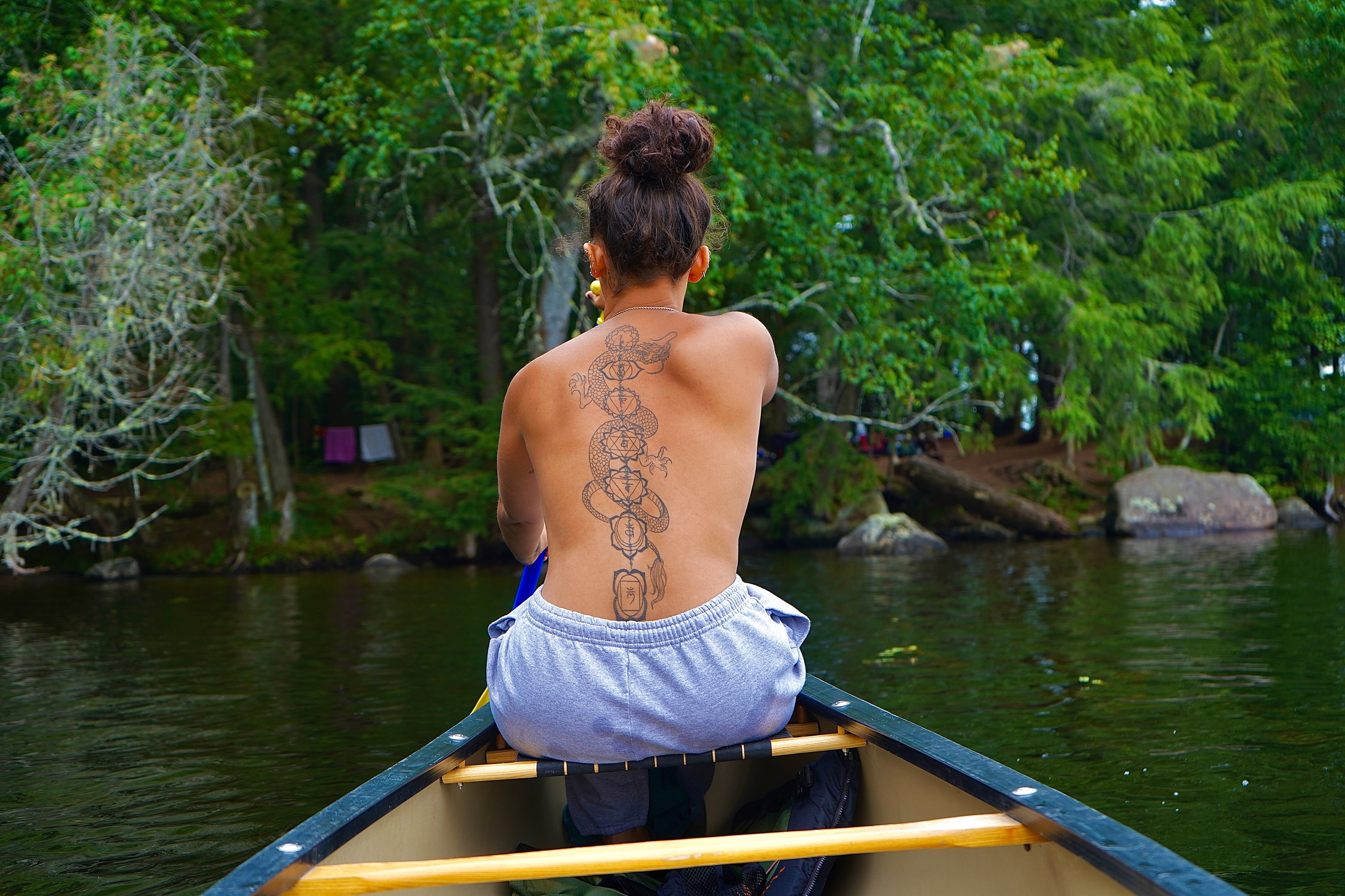 The peace you’ve cultivated within naturally reflects itself outward.
There is a quiet beauty in living a life that reflects your soul.
When your actions align with your values.
When your choices are guided by love rather than fear.
When you stop betraying your own inner knowing just to fit into a world that often rewards disconnection.
The more we live in alignment with that quiet inner knowing, the less we are carried away by every passing thought, every fear, or every opinion. The mind will always create stories, but those stories don’t have to determine the direction of our lives.
There is a deeper wisdom found in authenticity—in honoring what resonates within, walking with integrity, and choosing a life that reflects our deepest values.
Holistic living begins there.
It begins with caring for the body we’ve been given.
Nourishing ourselves with intention.
Living in harmony with the earth that sustains us.
Supporting our communities with love.
Extending compassion to all sentient beings.
Every choice becomes a reflection of who we are.
The food we eat.
The products we create.
The words we speak.
The way we love.
The way we care for one another.
Alignment isn’t something we find.
It’s something we embody, moment by moment, through the choices we make each day. Inner and outer.
The more our lives become an expression of our deepest values, the more naturally peace, purpose, and fulfillment begin to unfold.
Cultivate peace within. Let your life become its reflection. 🌿✨