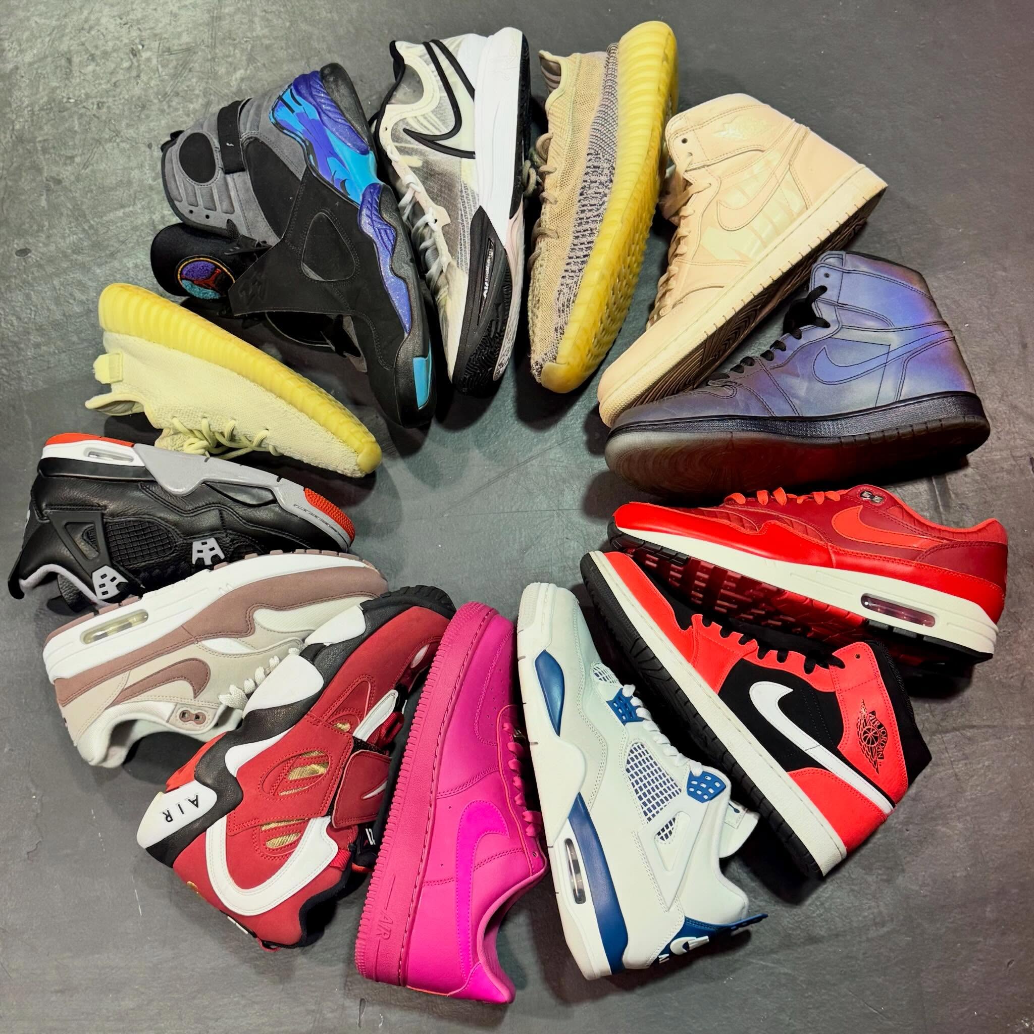 🔥Available In Store or Website NOW📱💻 DM To Order!
-2015 Aqua 8s: Size 13 $100
-Kyrie 8 White Black: Size 13 $15
-Yeezy 350 Ash Pearl V2: Size 13 $100
-Guava Ice 1s: Size 11.5 $40
-Fearless Zoom 1s: Size 11.5 $60
-Gym Red Crimson Air Max 1: Size 11.5 $60 NEW
-2024 Military Blue 4s: Size 9.5 $110
-Fire Berry Air Force 1 Low: Size 8.5M $105
-2026 Fire Red Air Diamond Turf 2: Size 8.5 $50
-Smokey Mauve Air Max 1: Size 6.5M $80 NEW
-Bred Reimagined 4s: Size 5.5Y & Size 6Y $100 each
-Yeezy 350 Butter V2: Size 5 $60