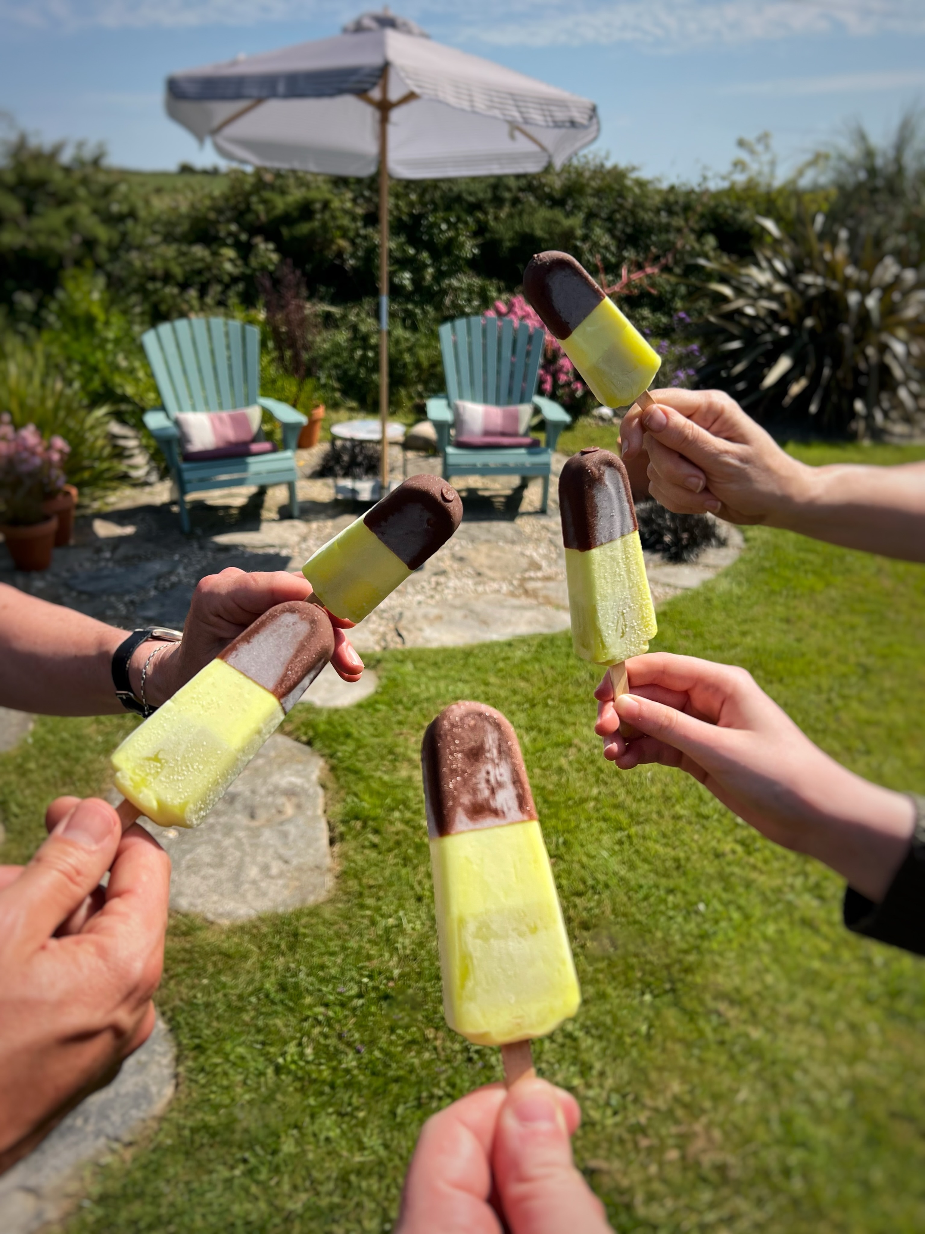 Sundays are for slowing down … treat yourself with a cool stay at Thistledown Lodge …☀️🍦⛱️
•
#thistledownlodge
#hookpeninsula
#bedandbreakfastireland
#happy
visitwexford