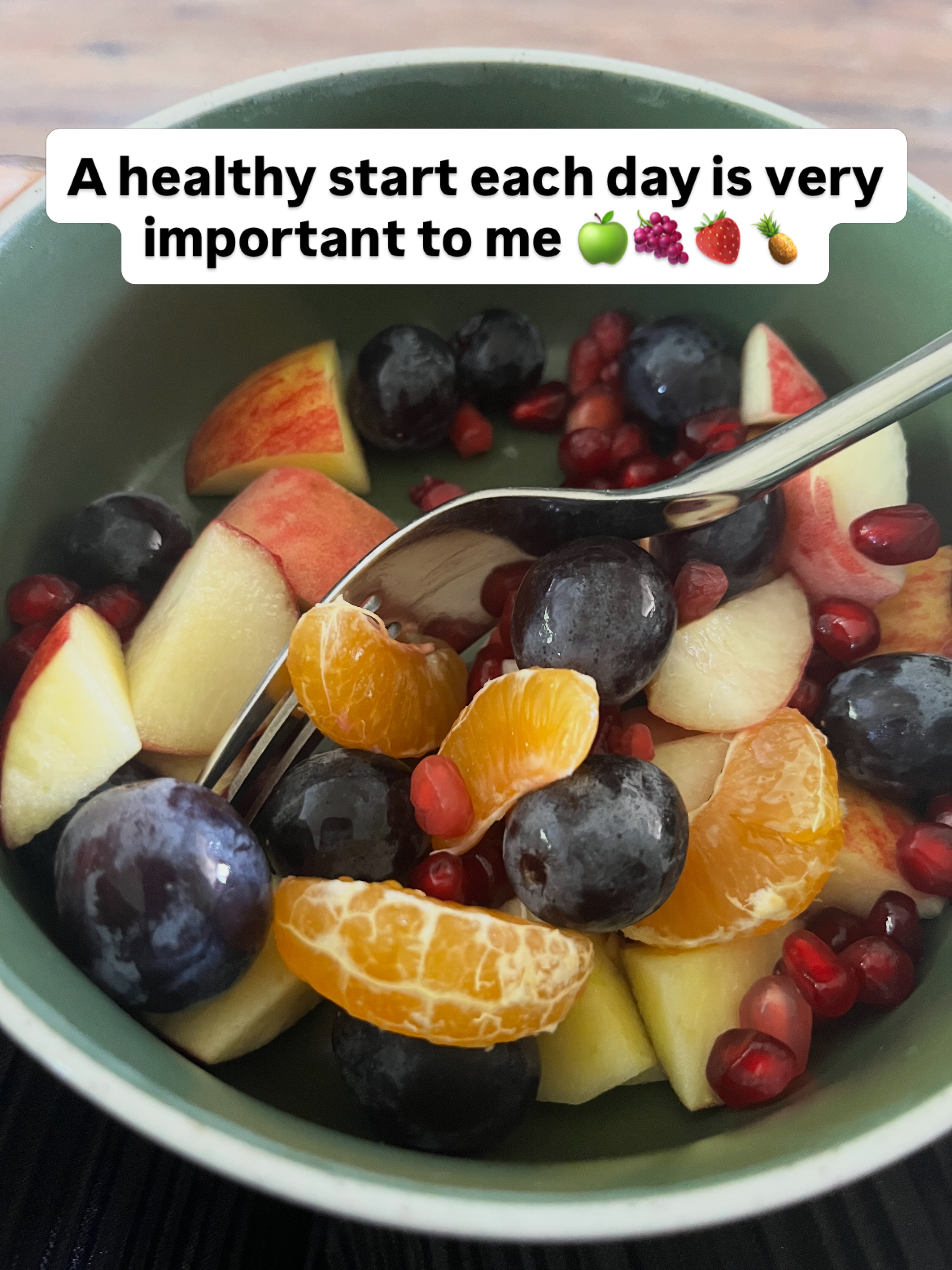 Get to know the face behind Stardust Acrylic Art ⭐️
A fact about me:
A typical morning for me includes healthy choices and music in my ears, then I’m ready and raring to go!
