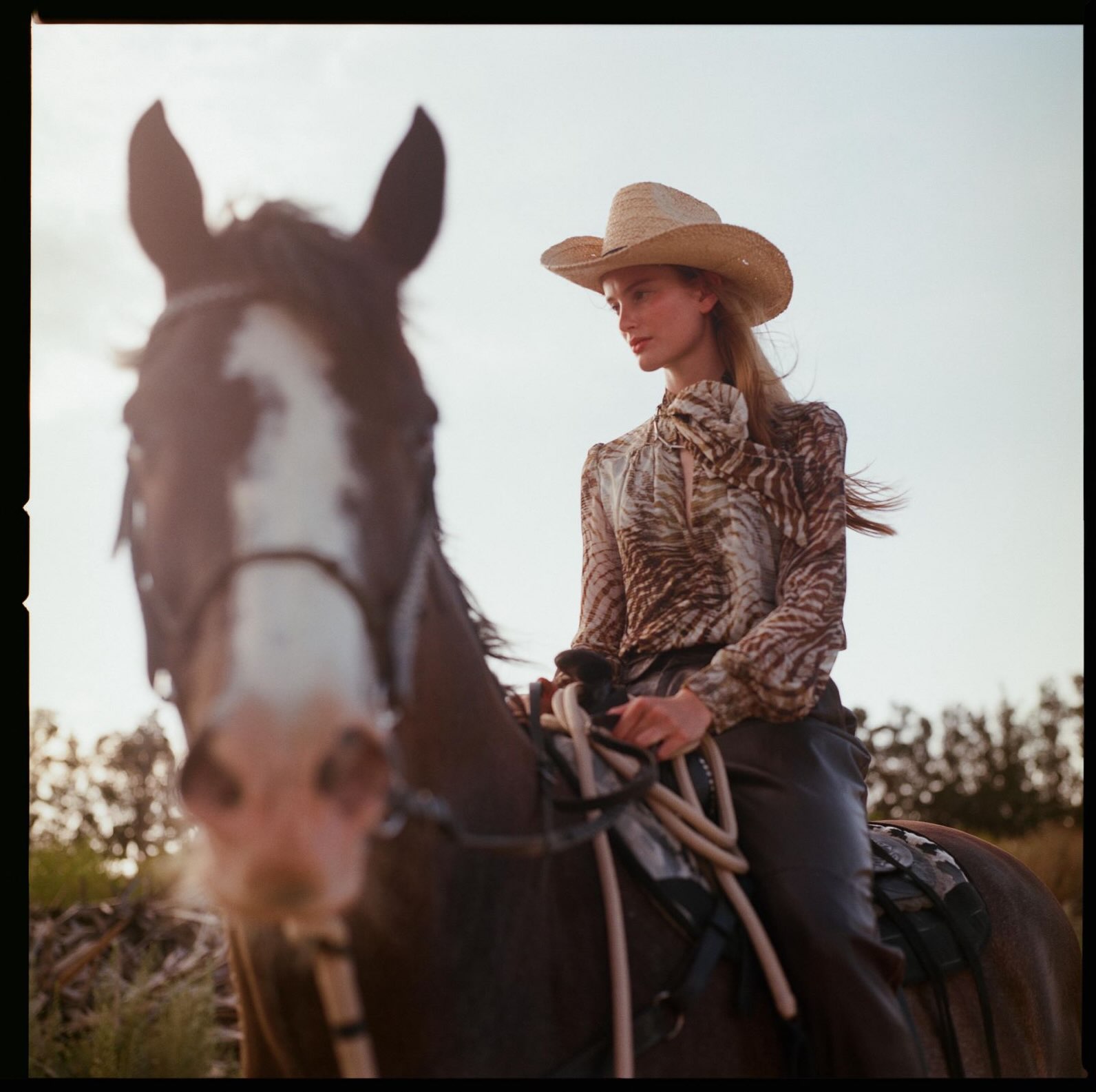 KALTBLUT @kaltblut_magazine
Ranch Rewritten 🤠🐎🧲
Photography, Creative Direction & Video Edit by Marie Mojé / mariemoje.com / Instagram: @mariemoje
Art Direction & Coordination by Chad de Klerk / Instagram: @chad_de_klerk
Director of Photography by Sean Robert Young / seanrobertyoung.com / Instagram: @sean_robert_young
Styling by Jordan Potgieter / Instagram: @rhinestone_cowboii @gloss_artist_management
Styling by Eva Moje / strandgut-moje.de / Instagram: @evamoje
Styling Assistant by Lerato Molefe / Instagram: @leratostuurman_
Hair & Makeup by Mienke Siebrits / https://mienkesiebrits.co.za / Instagram: @mienke.siebrits.makeup.artist
Hair & Makeup by Fabian Weiss / Instagram: @fabianwss
Production & Lighting Assistant by Alex Arendse / Instagram: @alex_k_arendse
Production by Episode Productions / www.episodeproductions.co.za / Instagram: @episodemediaprod Produced by Mona Nortier / Instagram: @mona.nortier
Models: Aliana King signed at Open Model Management / Instagram: @aliana.king
Jan Combrink signed at Boss Models South Africa / Instagram: @janbrinkie
Muizz Hendricks signed with Kult Models South Africa / Instagram: _muizz_hendricks
Xia Narain signed at Open Model Management / Instagram: @xianarain6
Zoey Myburgh signed at Boss Models South Africa / Instagram: @zoemyburgh
Special thanks: The dressing room / Instagram: @the_dressing_roomcpt Crystal Birch / Instagram: @therealcrystalbirch