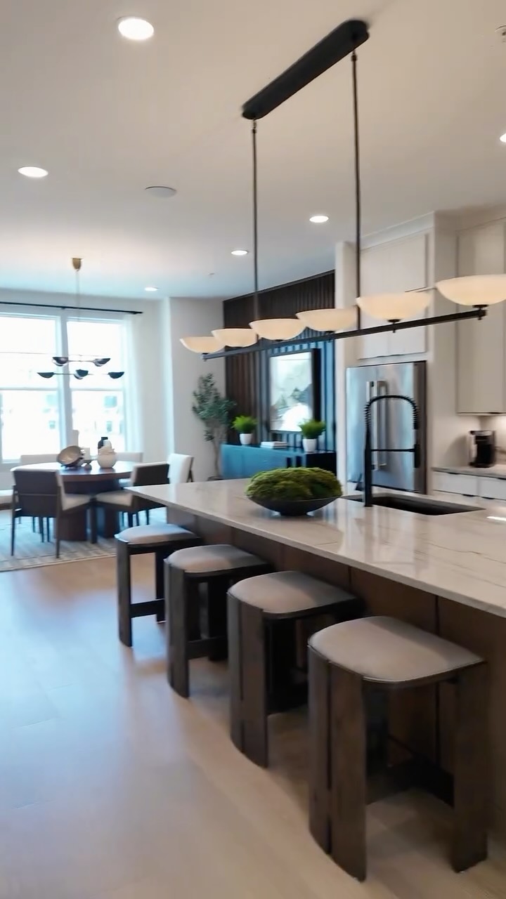 “This is literally my dream home” is what I told @nia.alyce when I seen her post this new million town home 🏡
People always say put yourself in the rooms you want even if you’re not ready - no, I’m not actually home shopping today but physically being present made this seem so much more real and feasible. Just a little hard work!
What’s your thoughts on the home?? Could you do a townhome??
#atlantahomes #atlantahome #townhomeliving #housetours #luxurytownhouse
