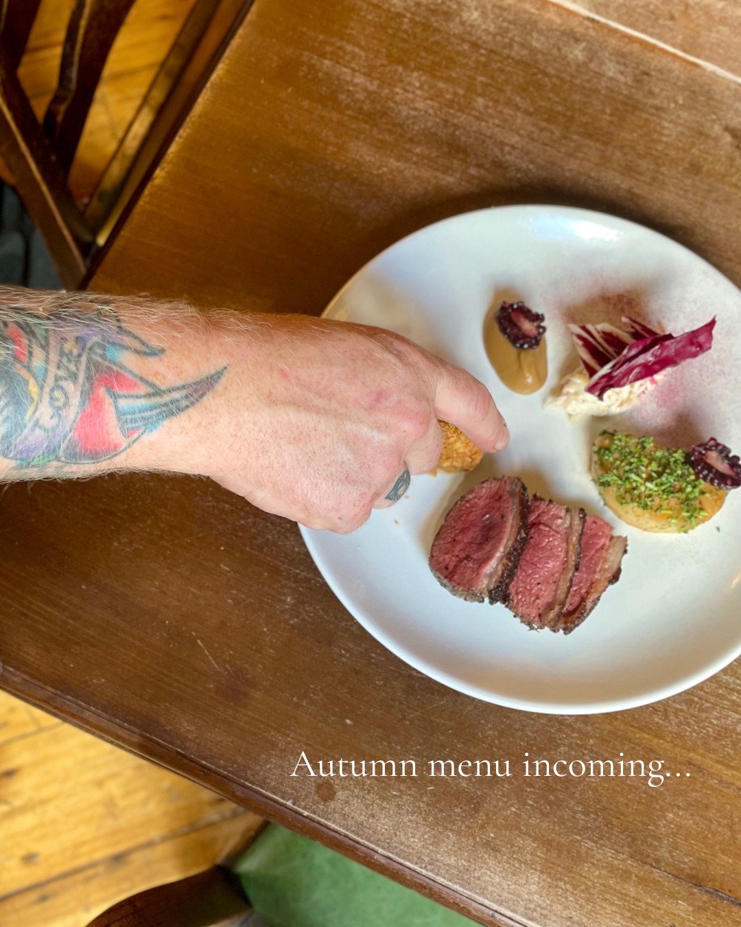 AUTUMN MENU INCOMING // A sneak peek at some of our favourite savouries now on our new season menu.
To take a look at our menu or make a reservation with us, tap the link in our bio
#thepackhorseinn #suffolkpub #newmarket #autumnmenu #autumnatthepub